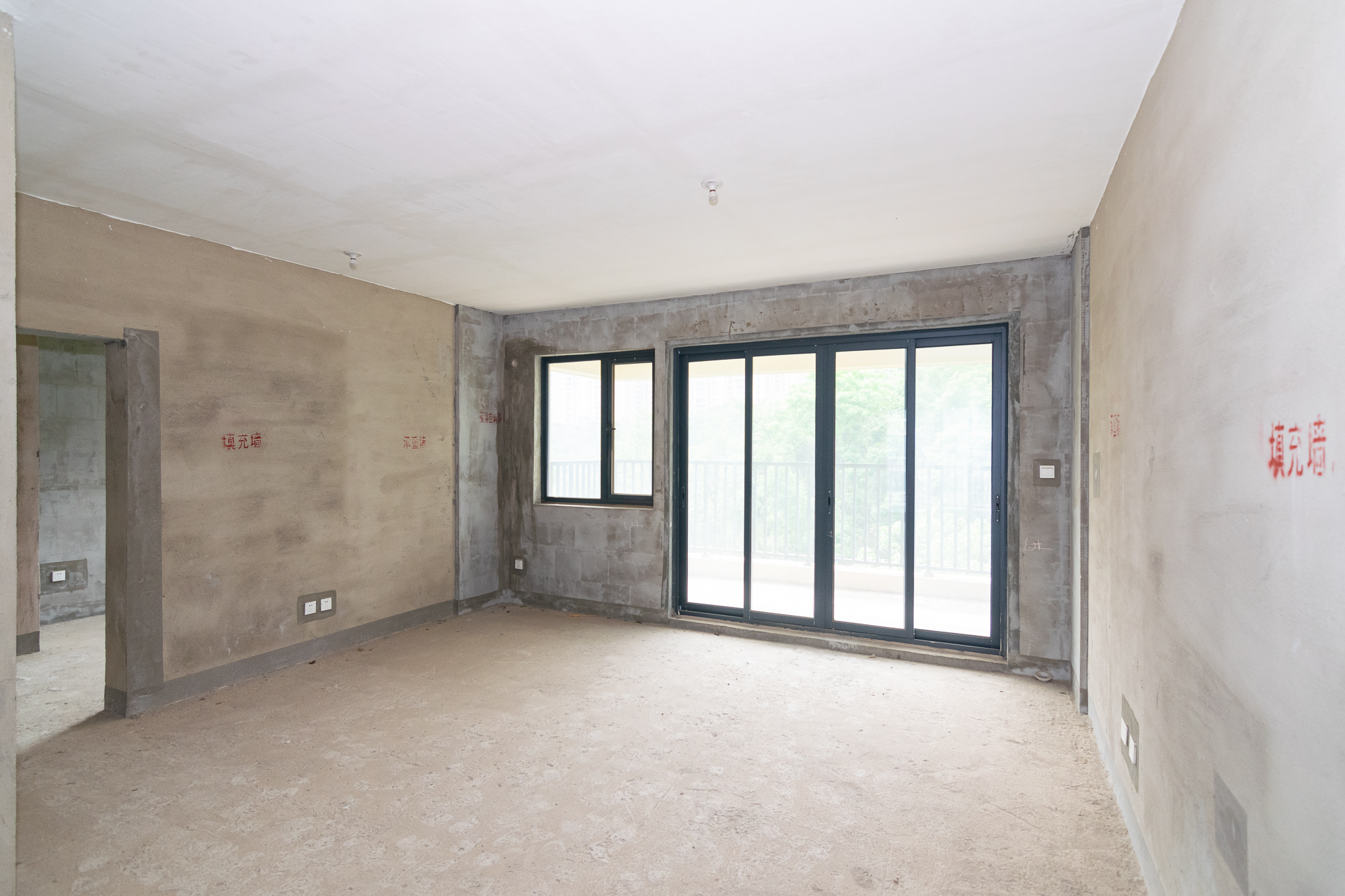 中粮观澜壹品 4室2厅2卫 149.8万 中粮观澜壹品 4室2厅2卫 149.8万客厅