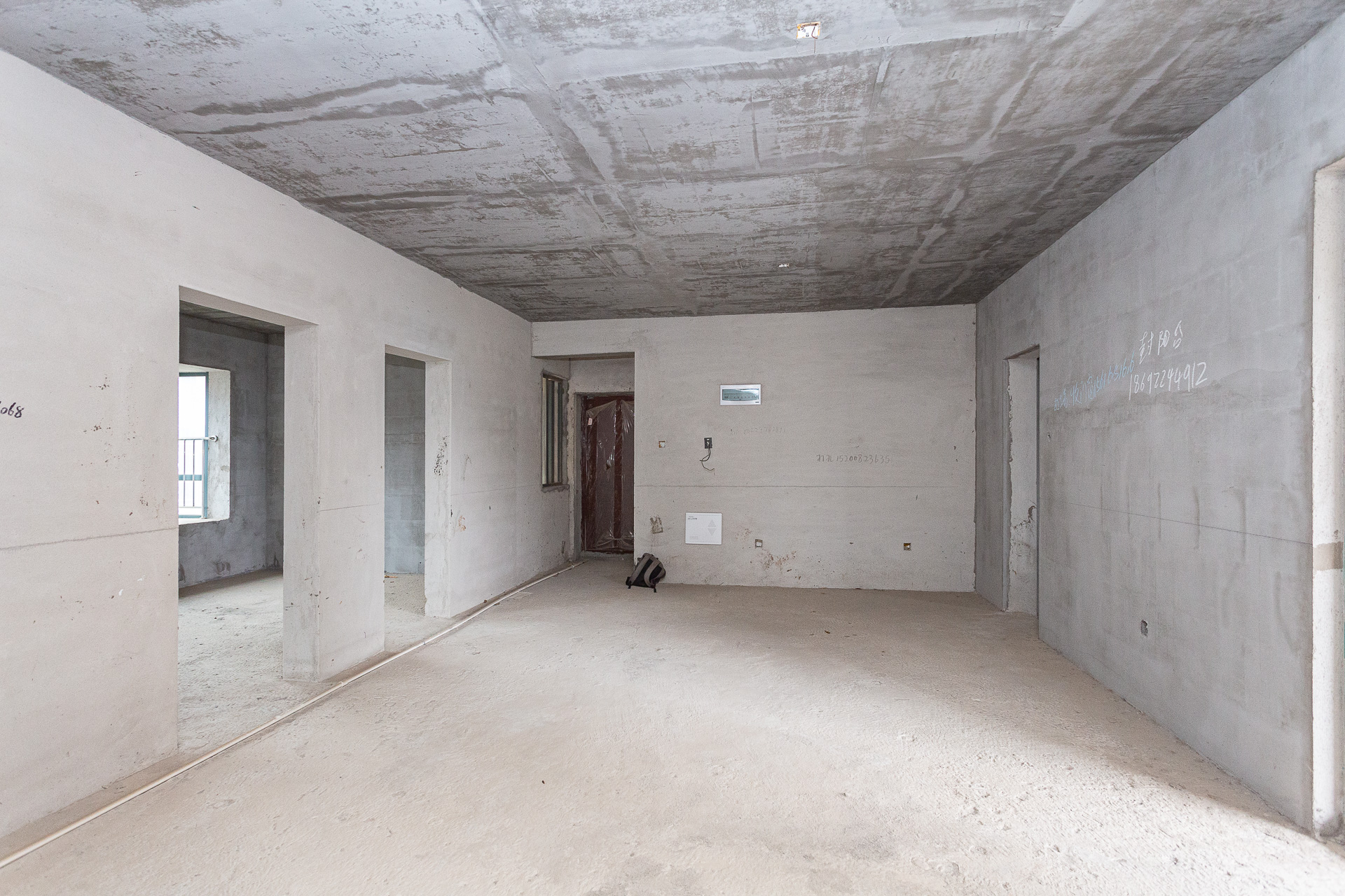 金湘苑(星澜之悦) 4室2厅1卫 80.0万 金湘苑(星澜之悦) 4室2厅1卫 80.0万客厅