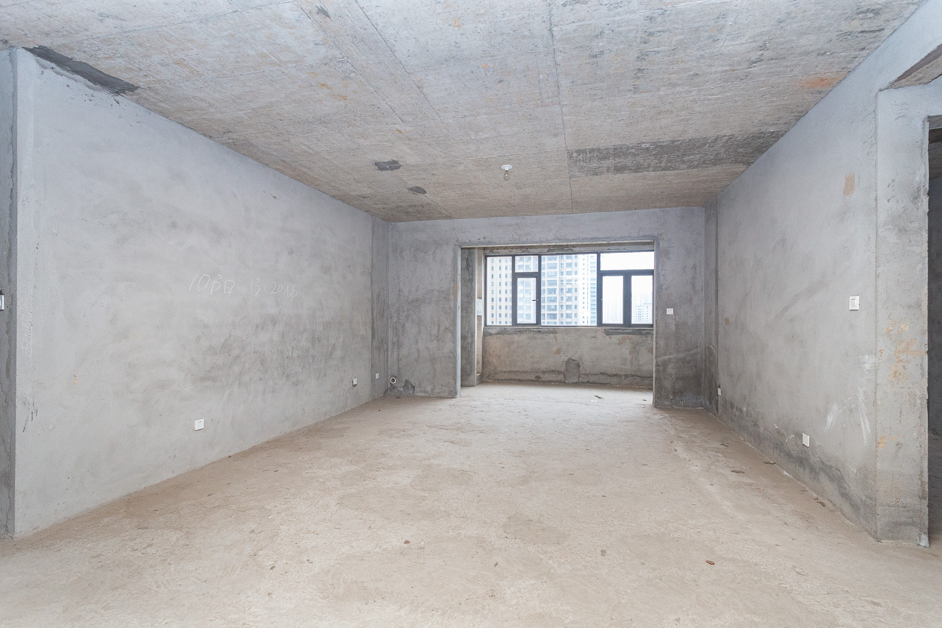 金湘苑(星澜之悦) 4室2厅2卫 145.0万 金湘苑(星澜之悦) 4室2厅2卫 145.0万客厅