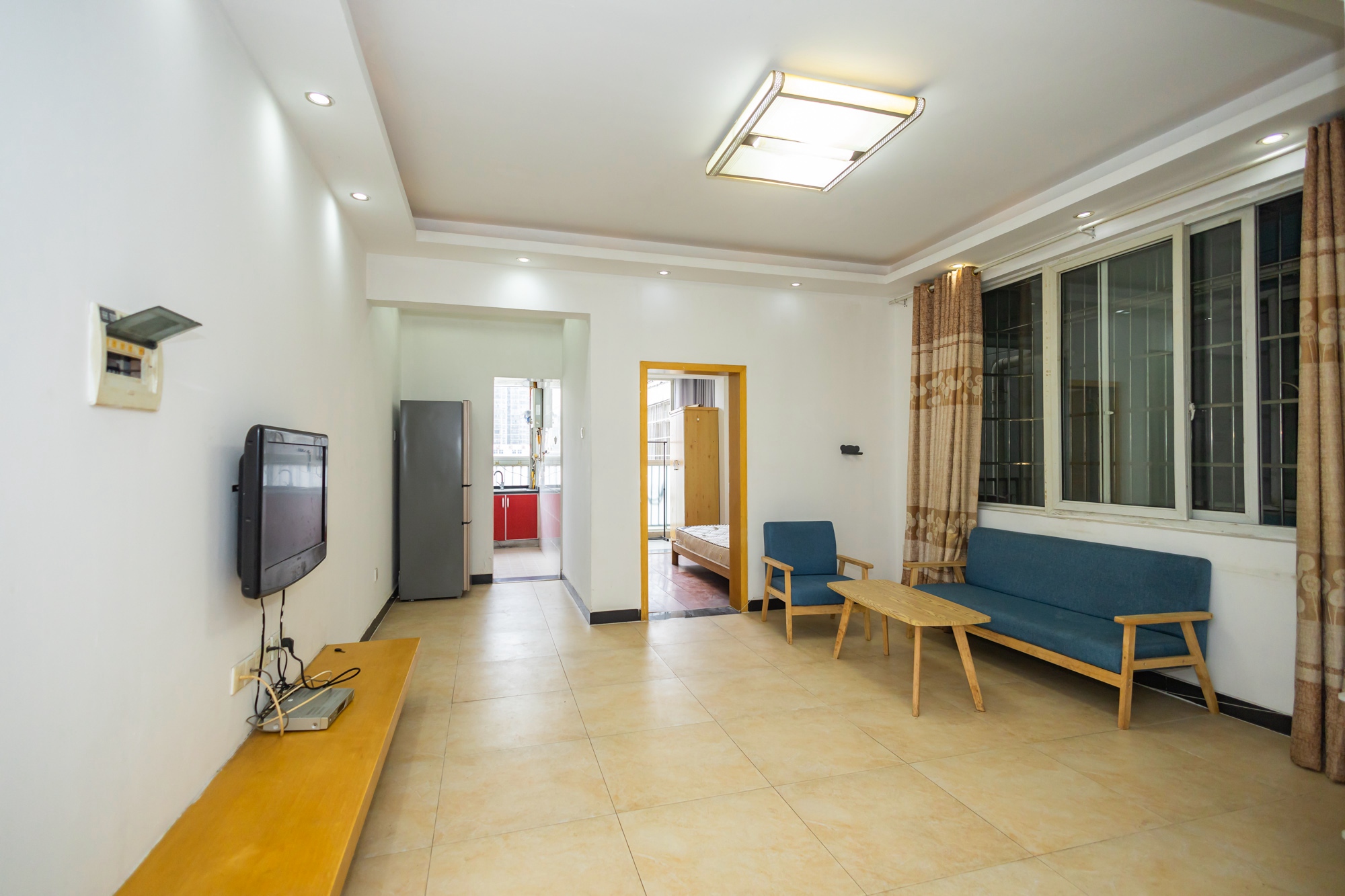 开源鑫景  2室1厅1卫    42.0万 开源鑫景  2室1厅1卫    42.0万客厅