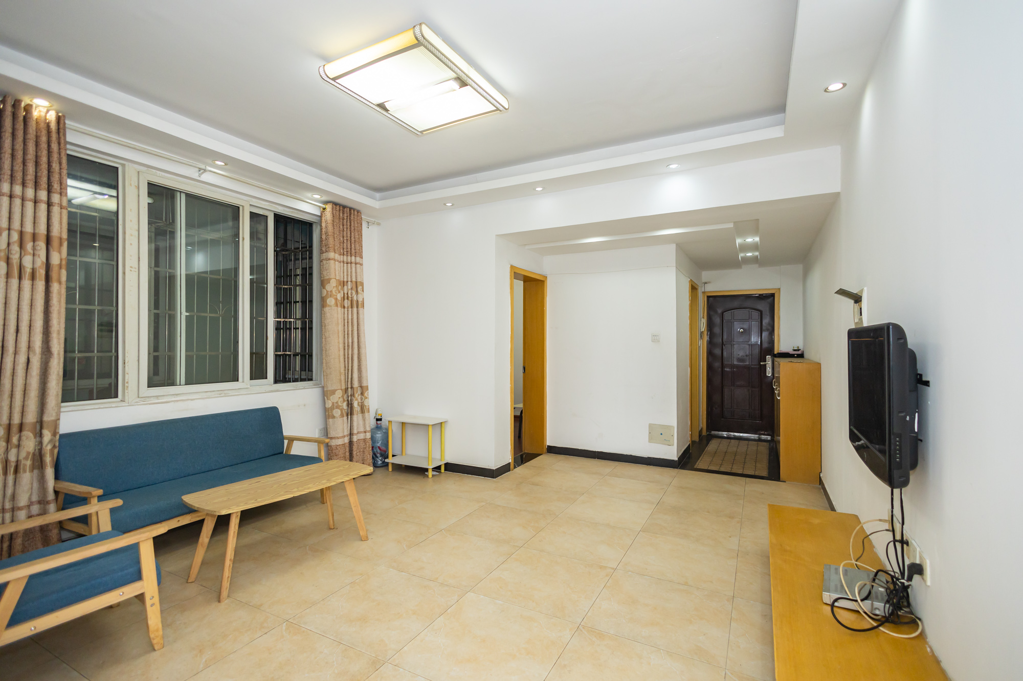 开源鑫景  2室1厅1卫    42.0万 开源鑫景  2室1厅1卫    42.0万客厅