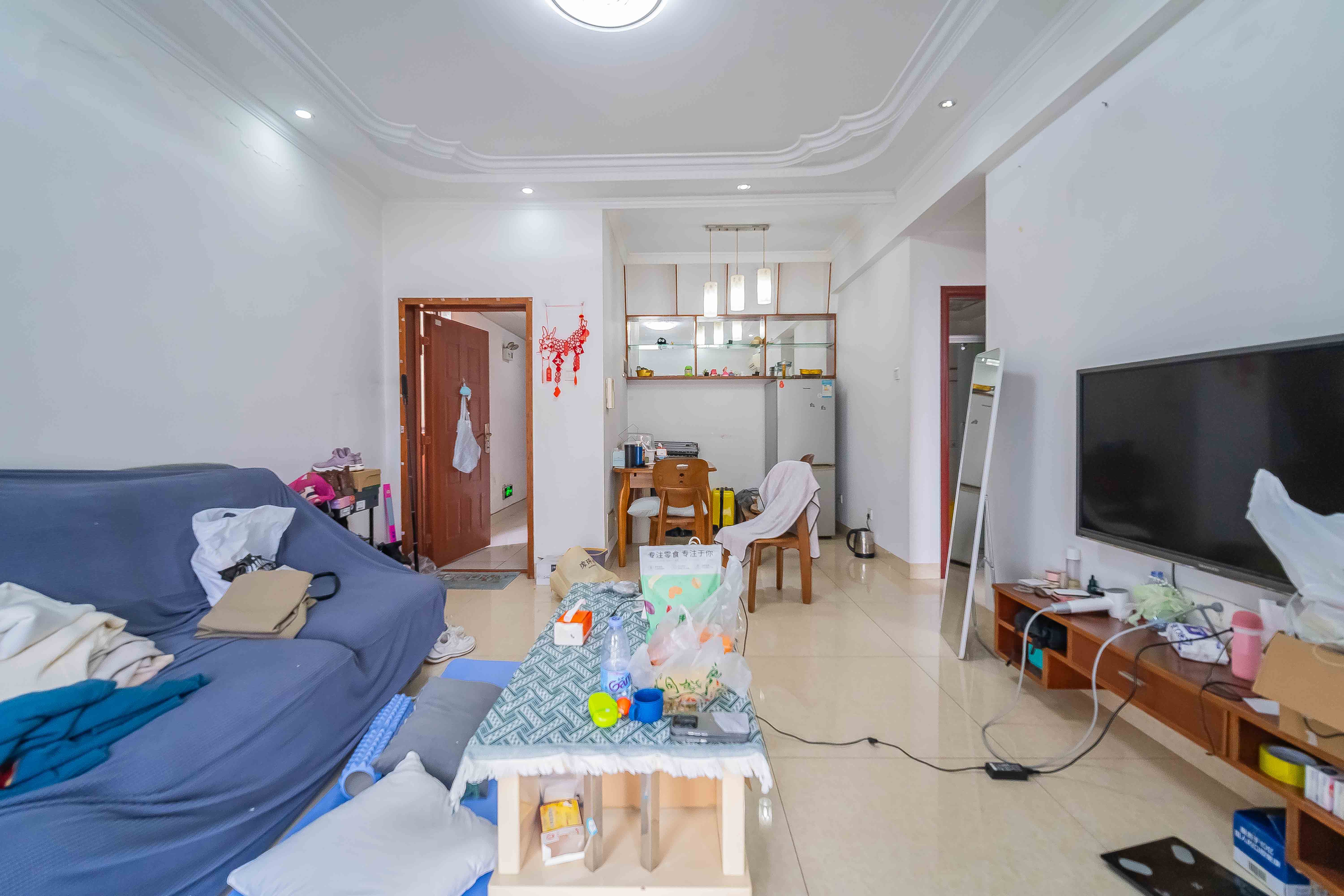 中城丽景香山园 2室2厅1卫 59.0万 中城丽景香山园 2室2厅1卫 59.0万客厅