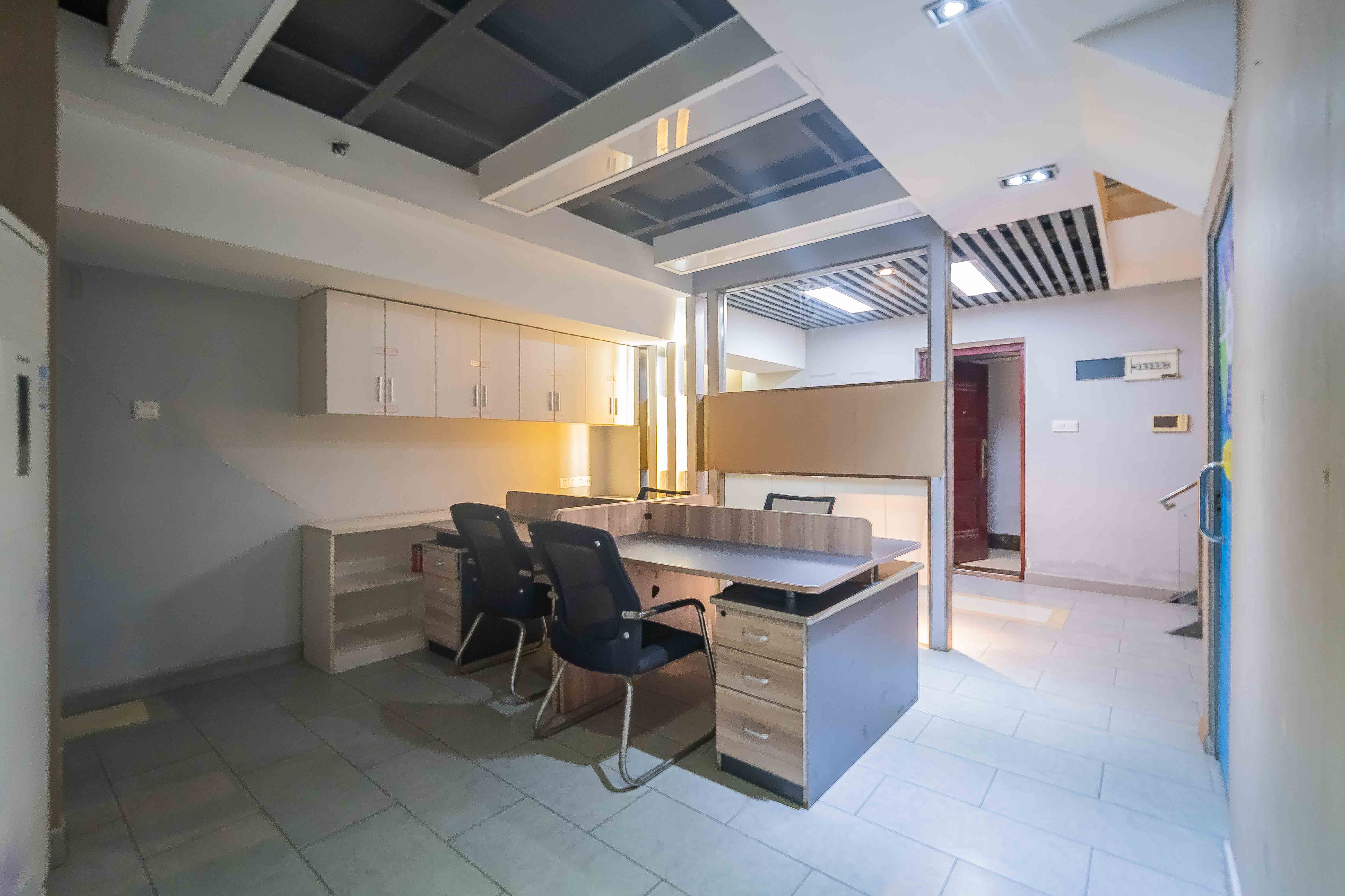金色loft（鑫秋大厦）  3室2厅1卫   79.80万