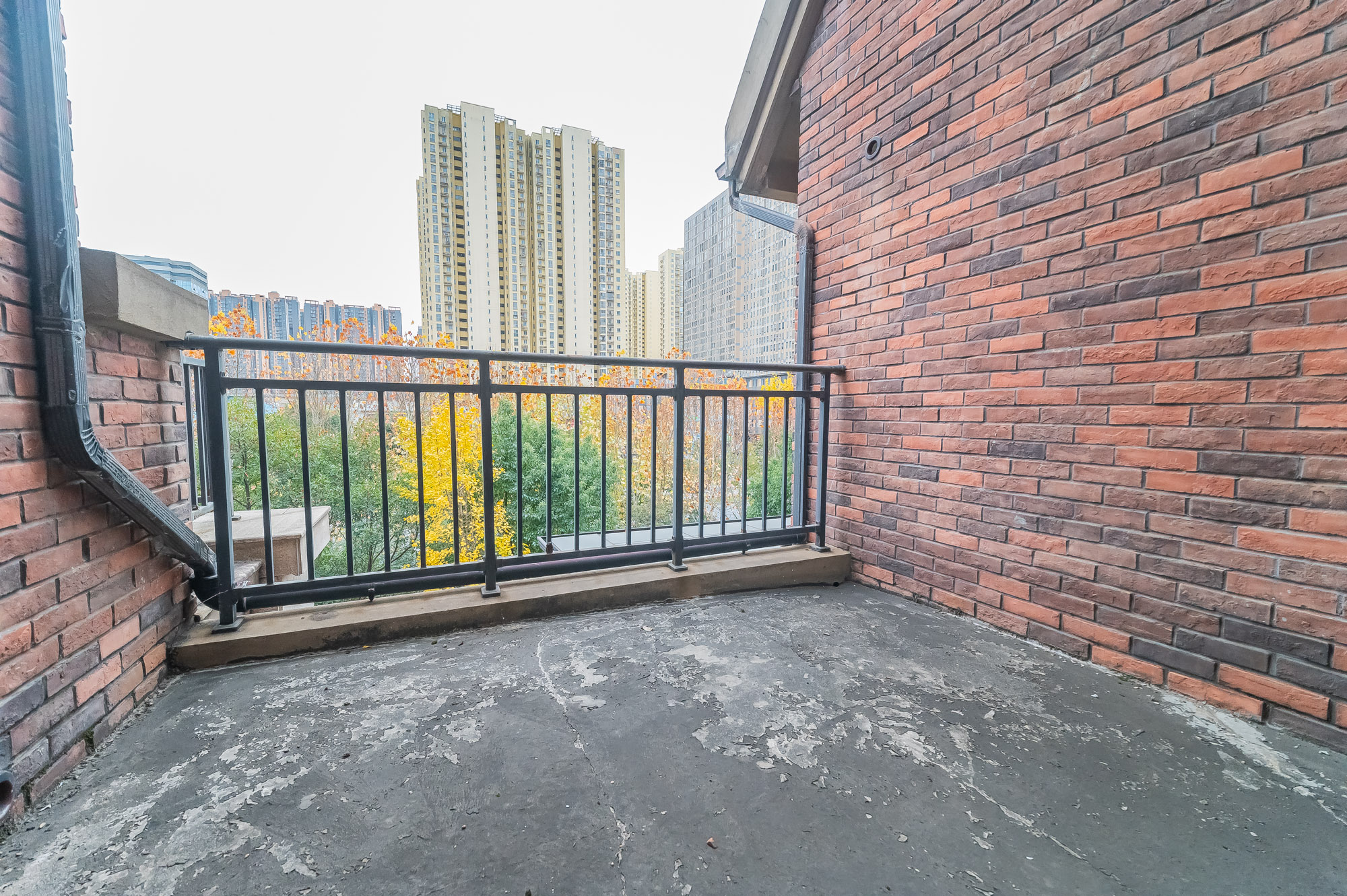 星湖湾一期洋房  5室2厅2卫    199.8万 星湖湾一期洋房  5室2厅2卫    199.8万其他