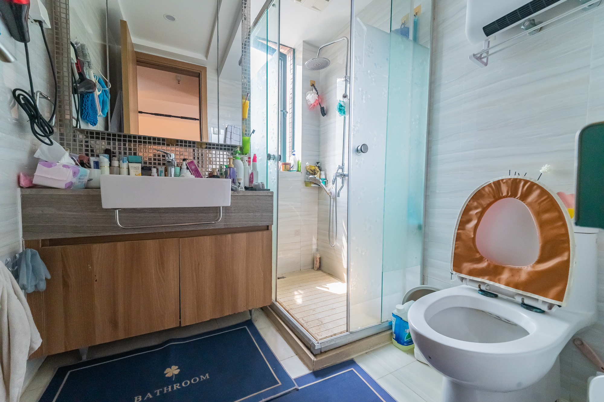 恒大翡翠华庭 2室2厅1卫 91.8万 恒大翡翠华庭 2室2厅1卫 91.8万卫生间