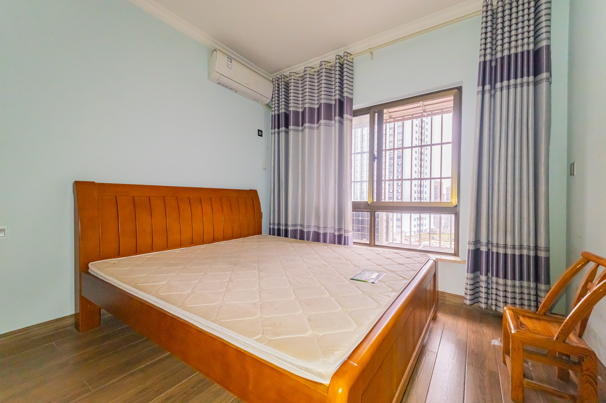 家和院  4室2厅2卫    99.8万 家和院  4室2厅2卫    99.8万卧室