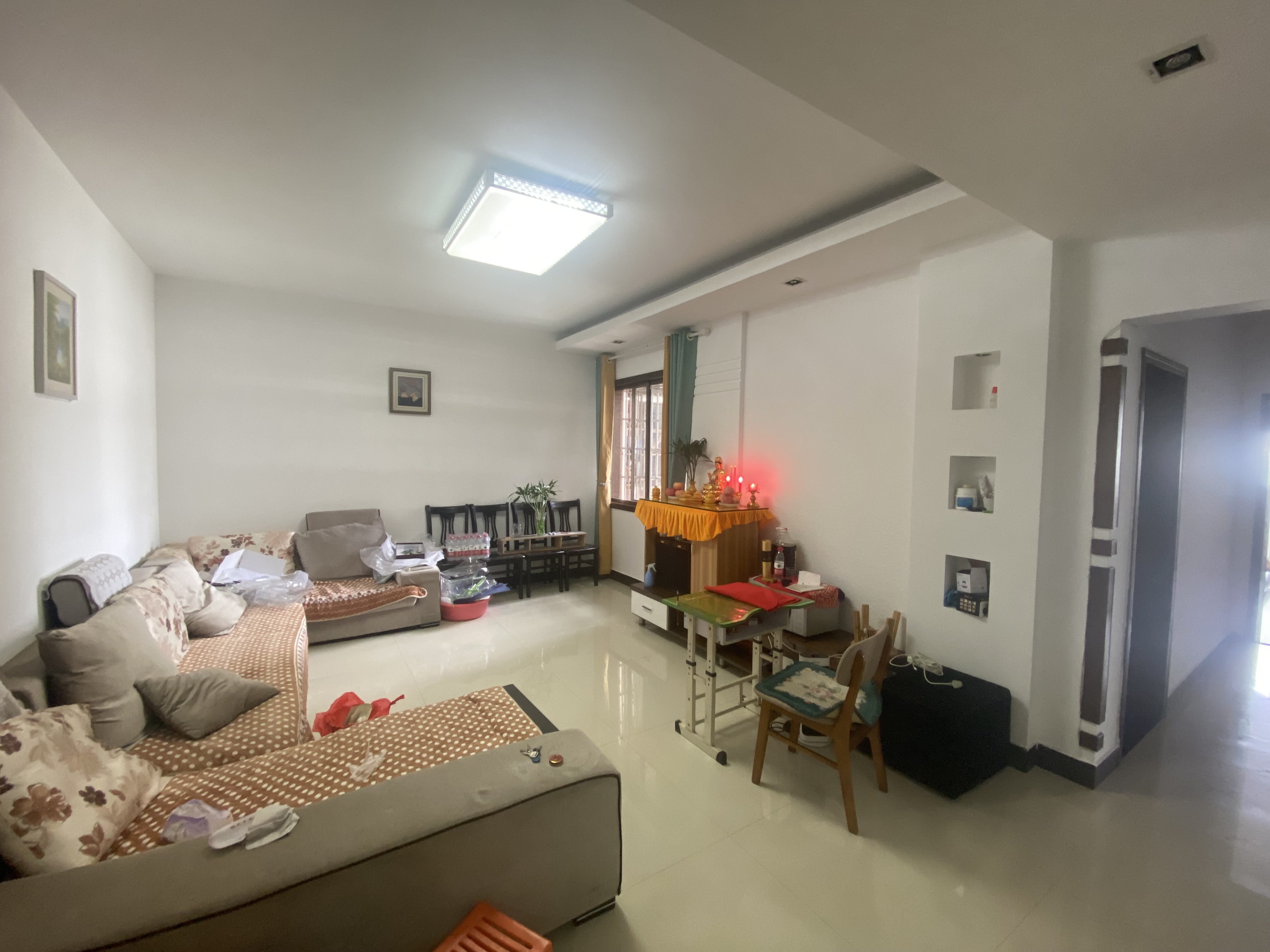 西海龙苑 3室2厅2卫 52.8万 西海龙苑 3室2厅2卫 52.8万室内图