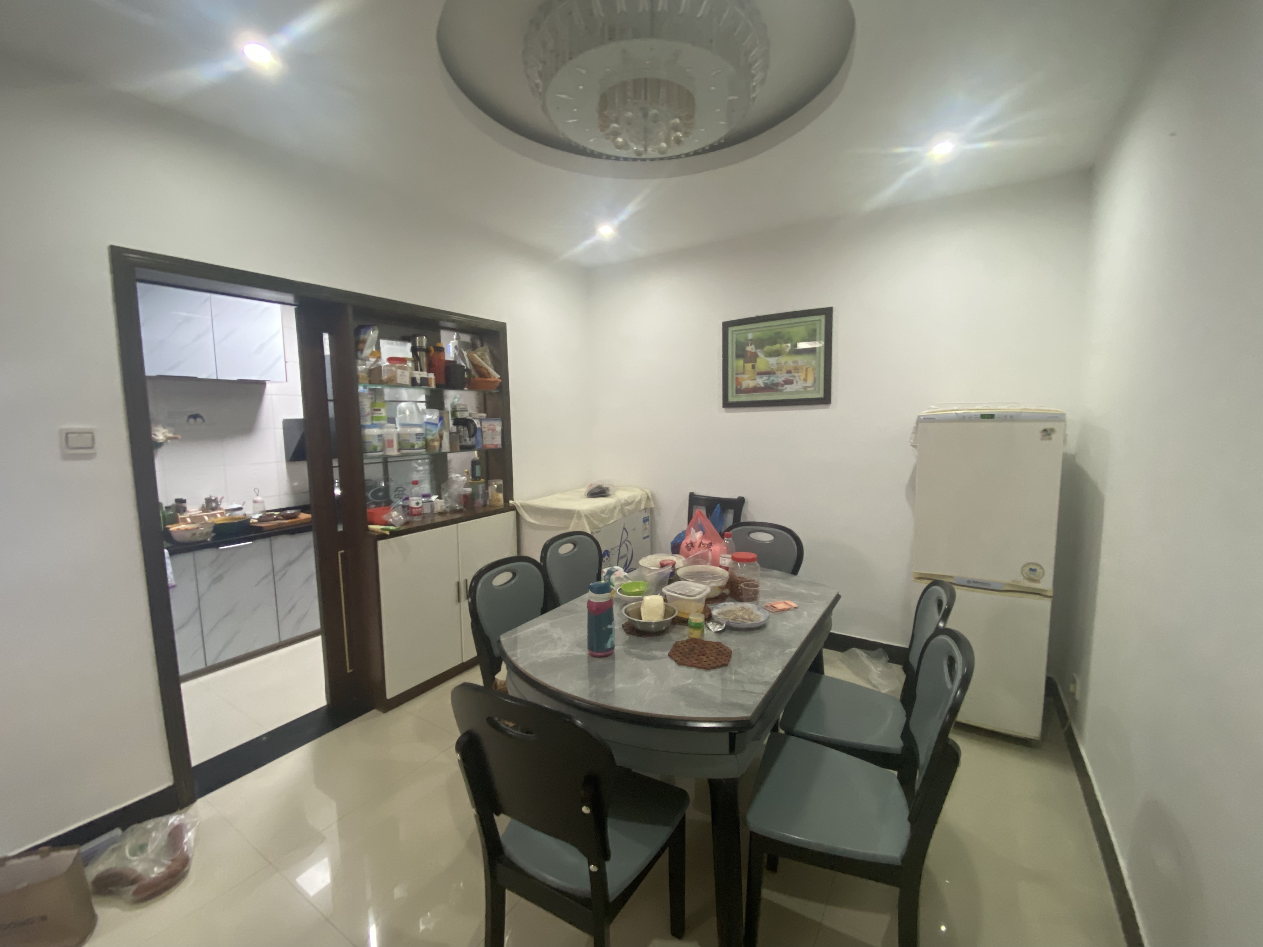 西海龙苑 3室2厅2卫 52.8万 西海龙苑 3室2厅2卫 52.8万室内图