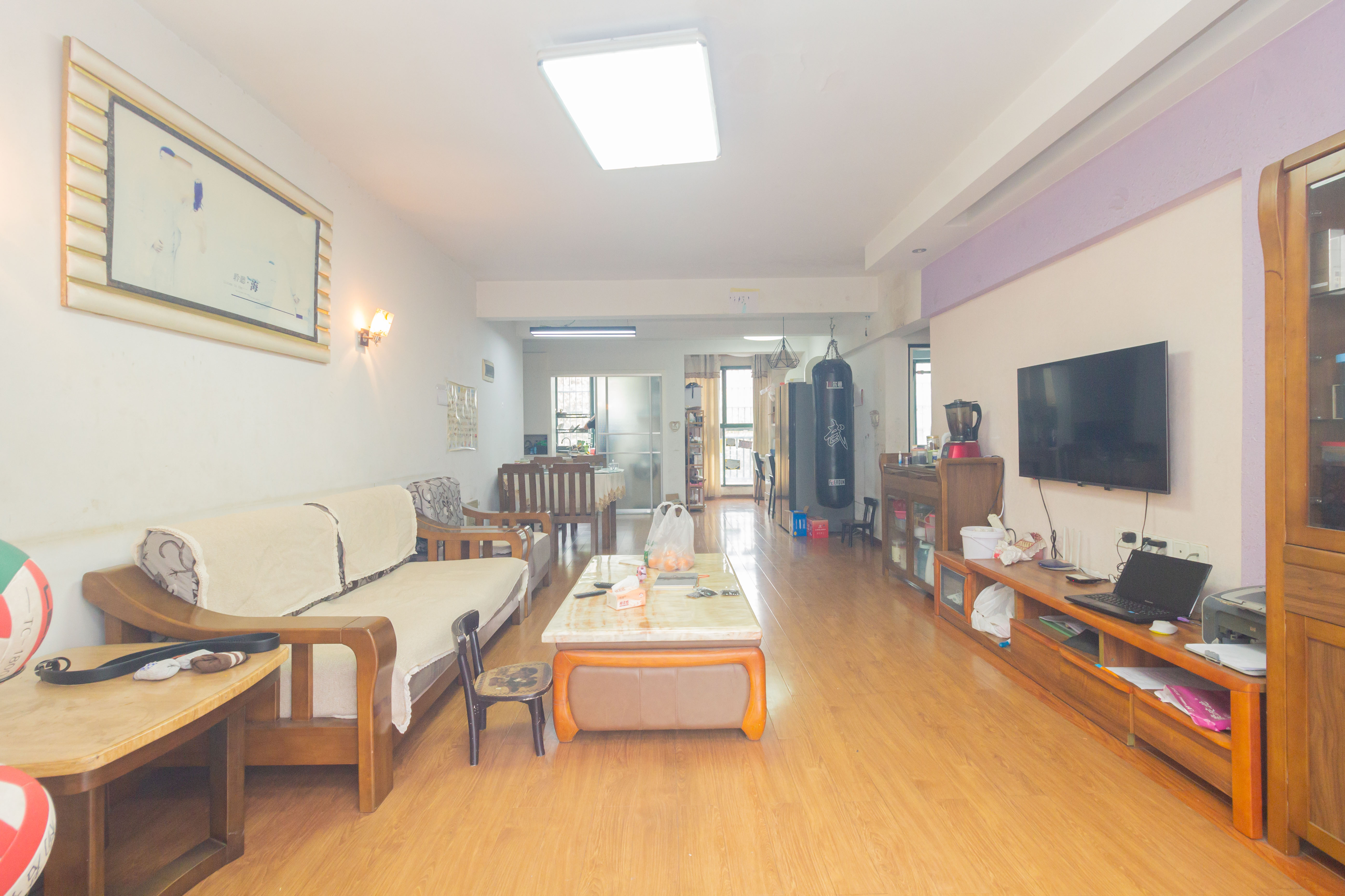 东业早安星城 2室2厅2卫 69.76万 东业早安星城 2室2厅2卫 69.76万客厅