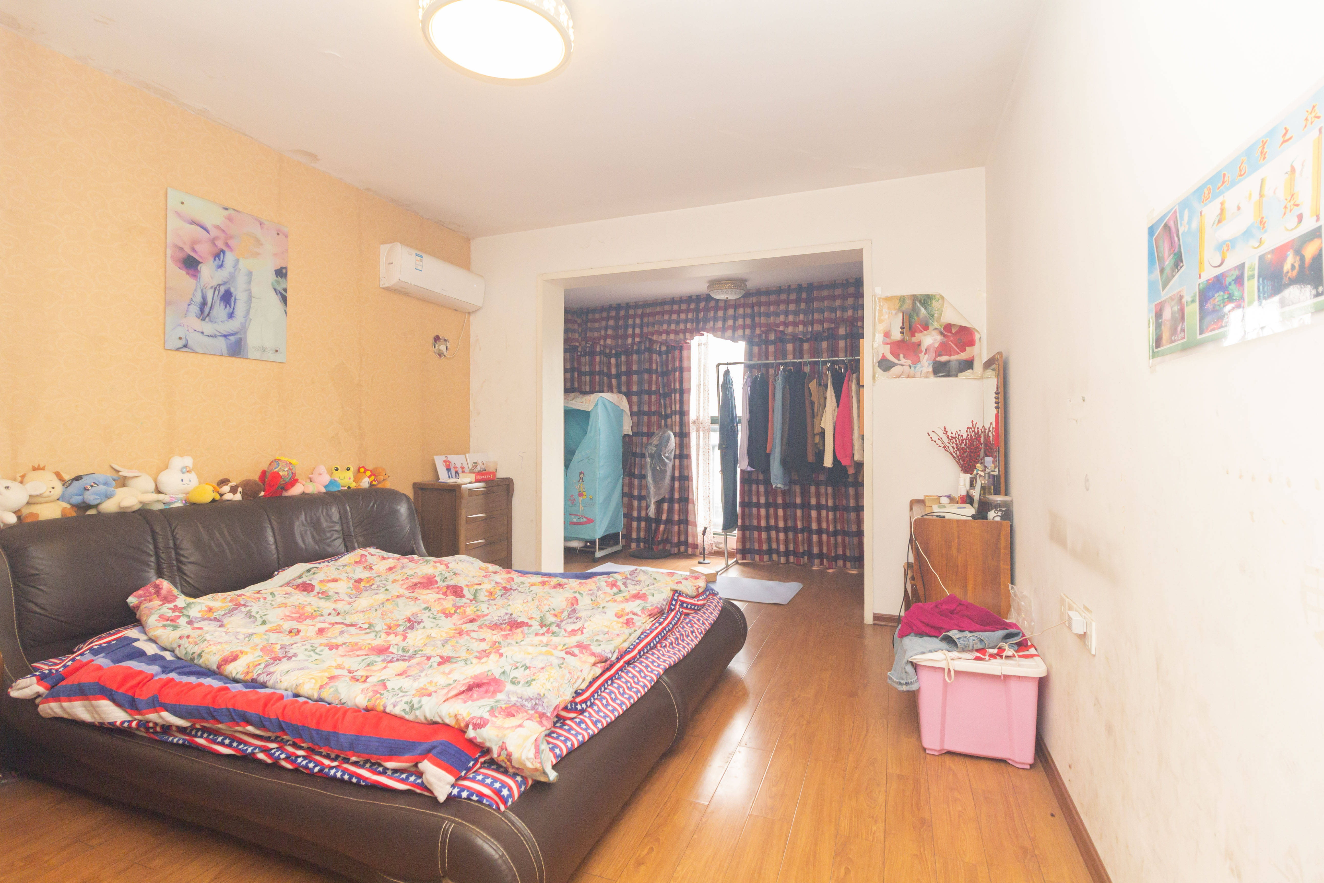 东业早安星城 2室2厅2卫 69.76万 东业早安星城 2室2厅2卫 69.76万卧室