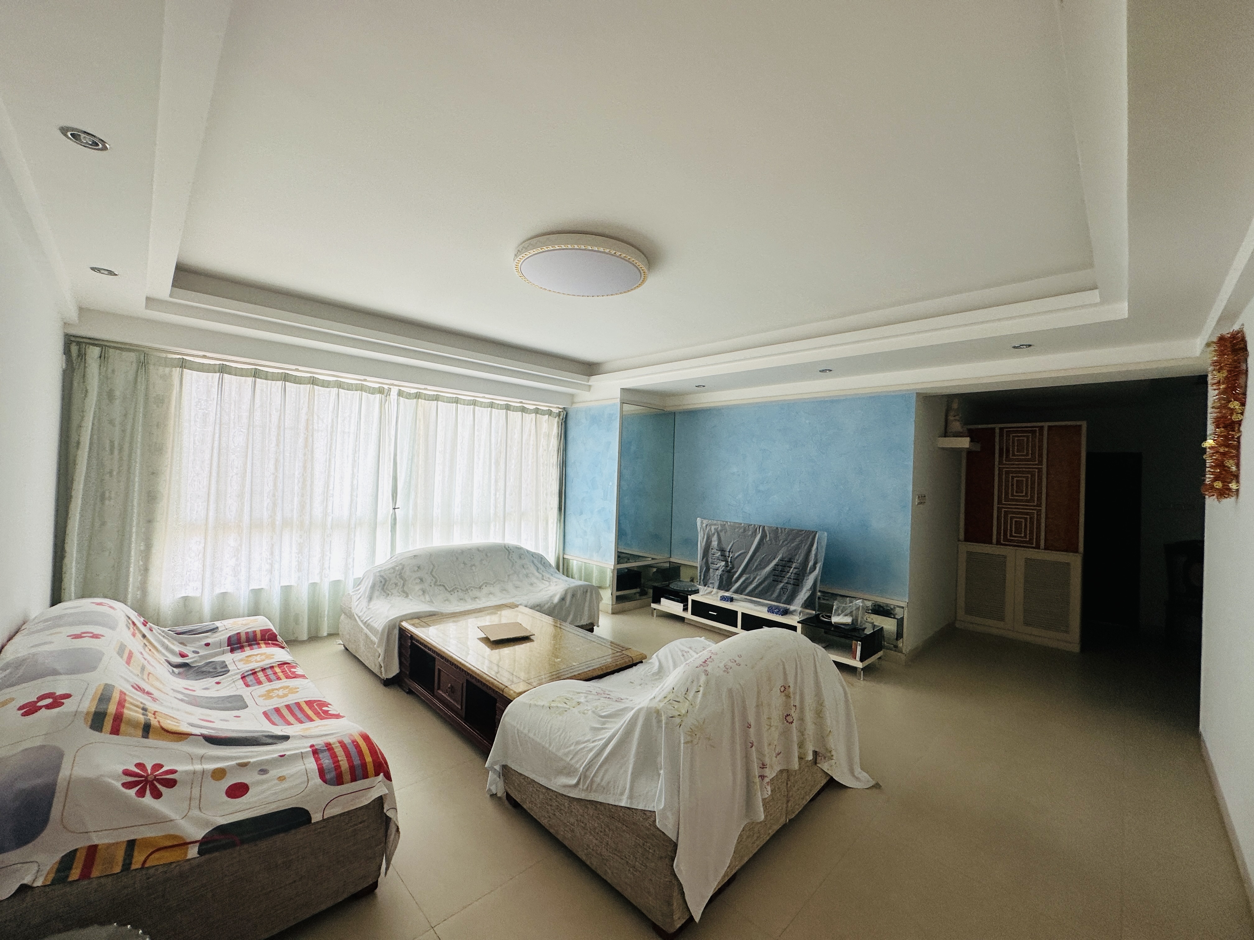 五福雅苑 2室2厅2卫 165.0万 五福雅苑 2室2厅2卫 165.0万客厅