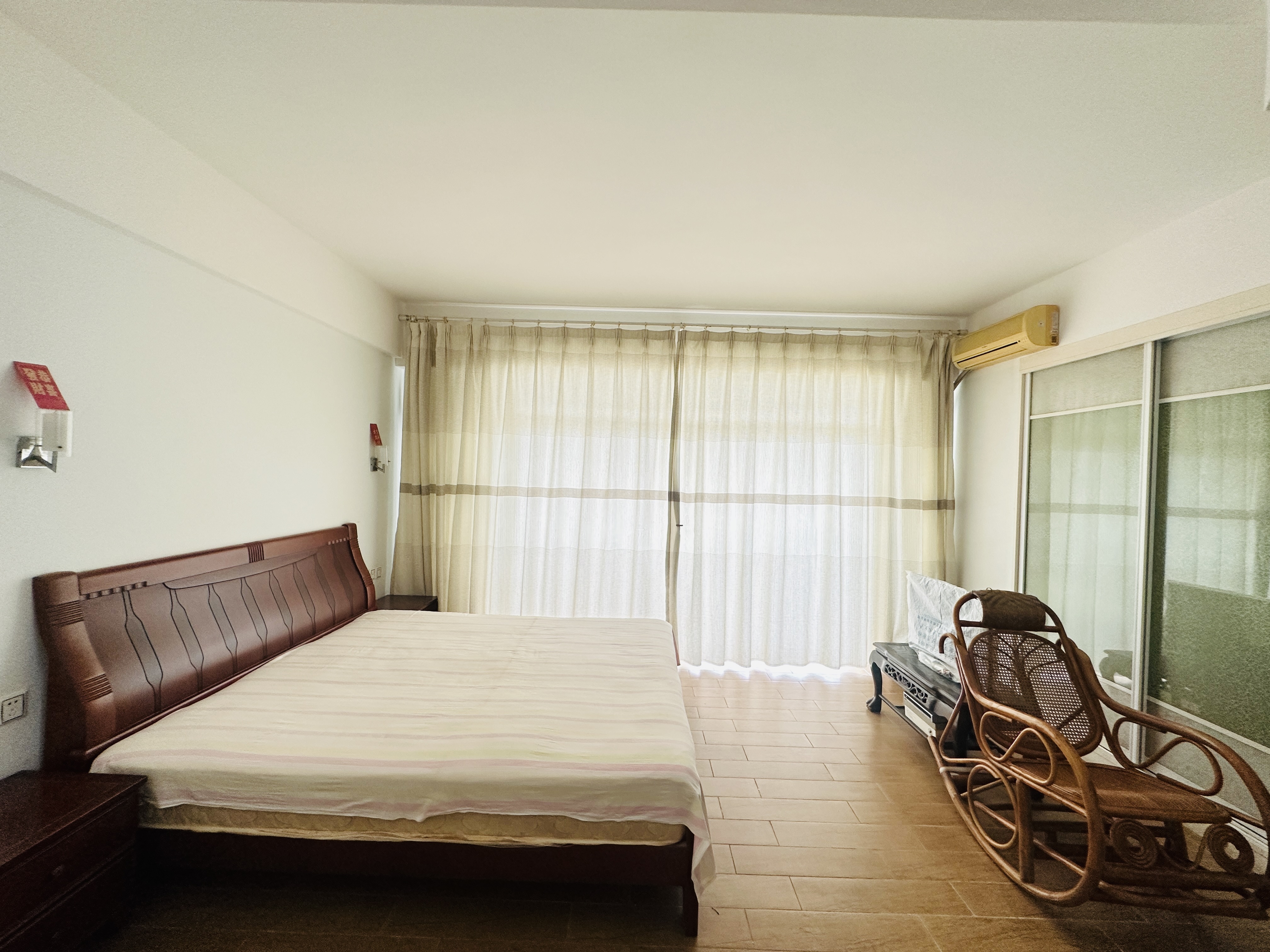 五福雅苑 2室2厅2卫 165.0万 五福雅苑 2室2厅2卫 165.0万卧室