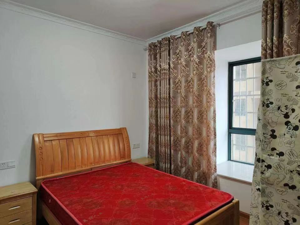 上尚城 2室2厅1卫 1800.0元/月 上尚城 2室2厅1卫 1800.0元/月室内图