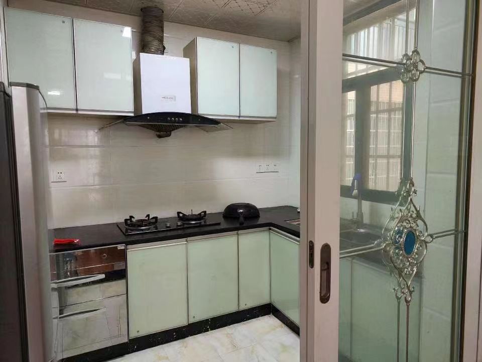 上尚城 2室2厅1卫 1800.0元/月 上尚城 2室2厅1卫 1800.0元/月室内图