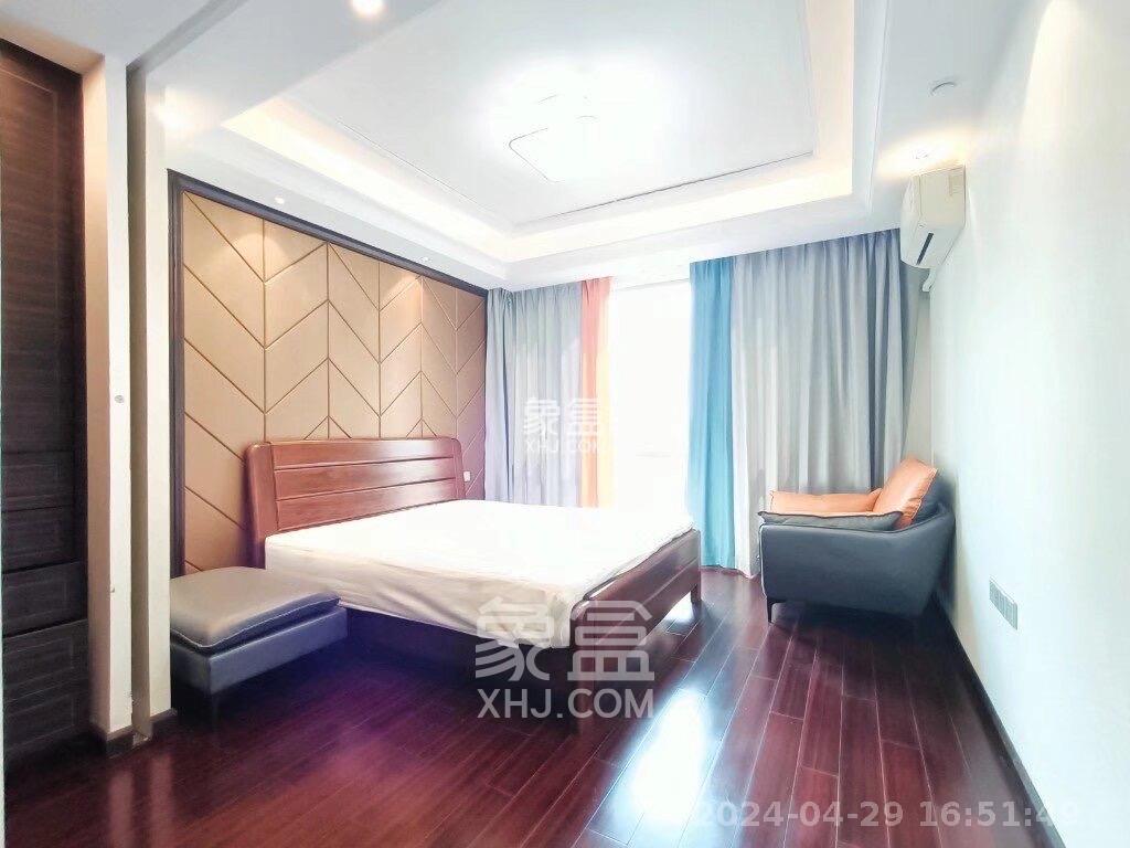 梅溪湖金茂府（金茂广场）（金茂览秀城）  3室2厅2卫   5000.00元/月室内图