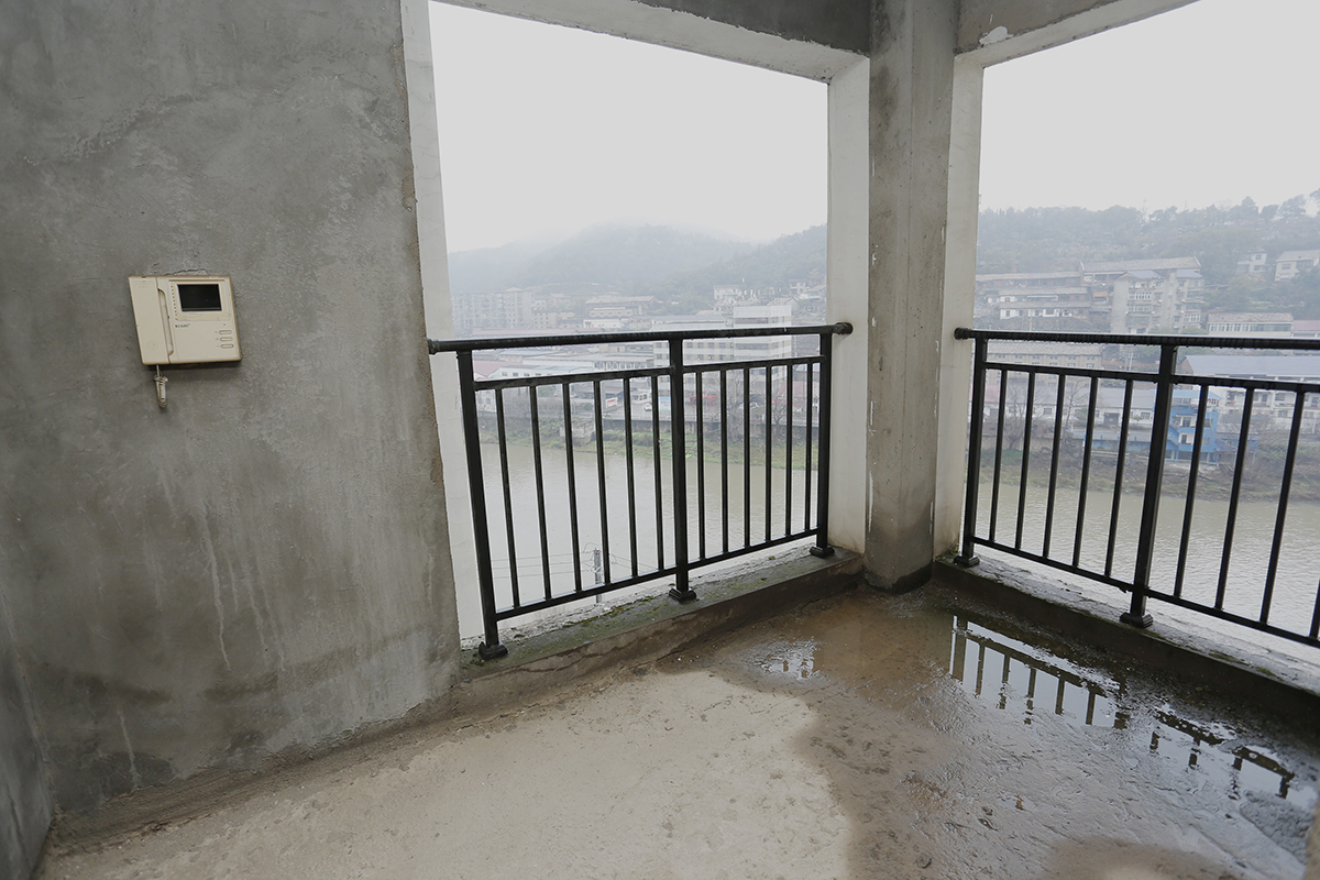 蔚蓝国际  4室2厅2卫   70.80万室内图
