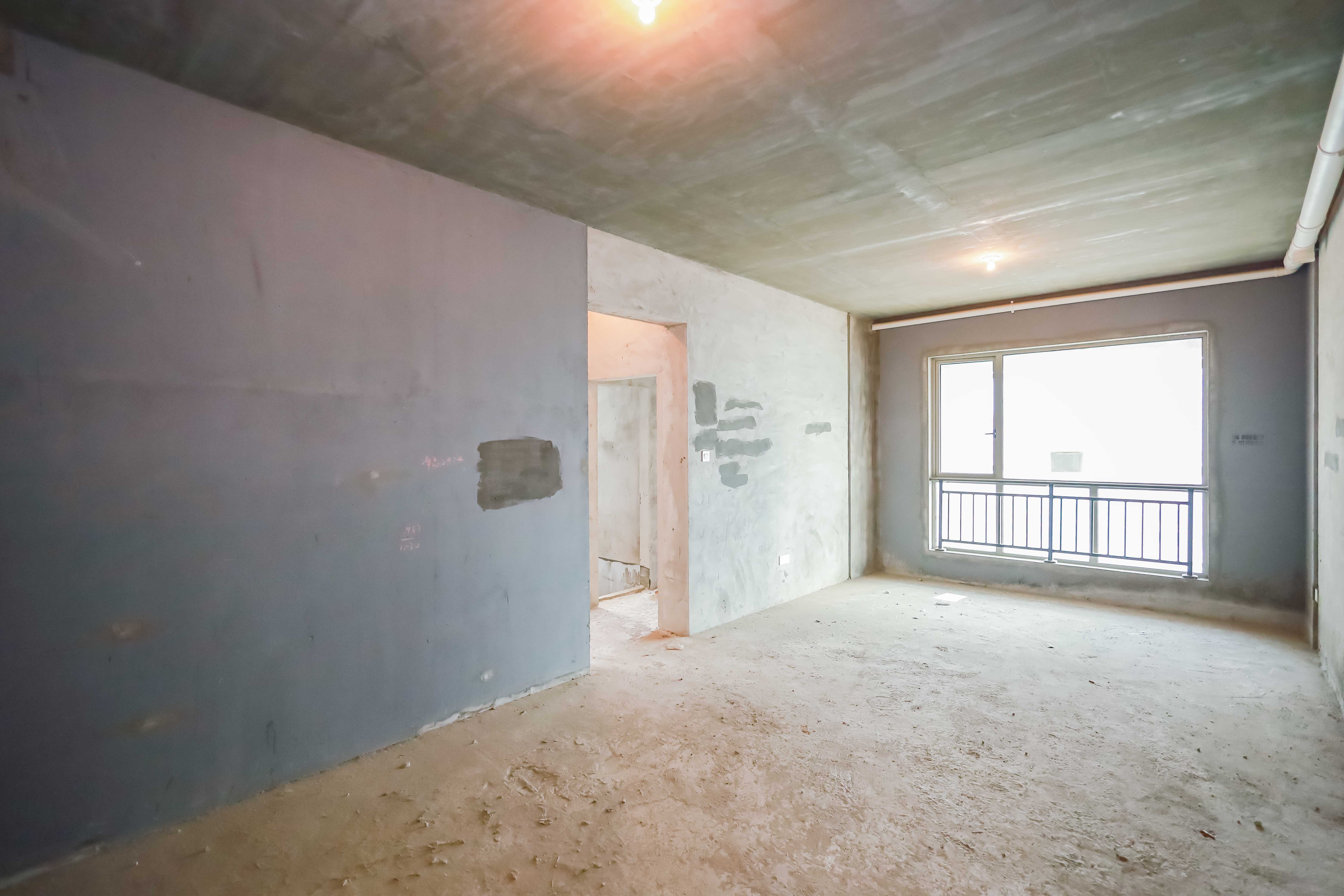 万象府台  3室2厅2卫   219.50万客厅
