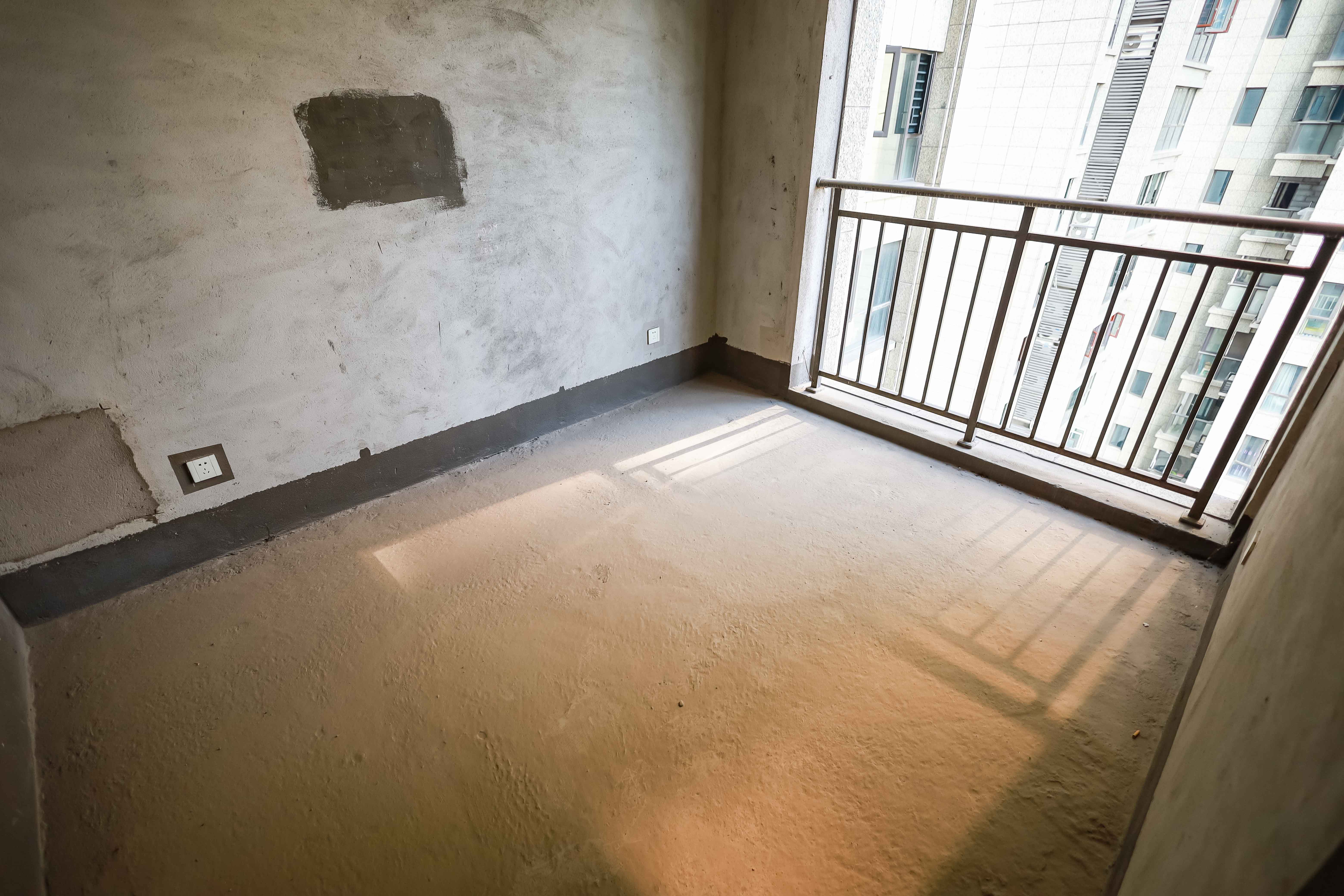 万象府台  3室2厅2卫   219.50万卧室