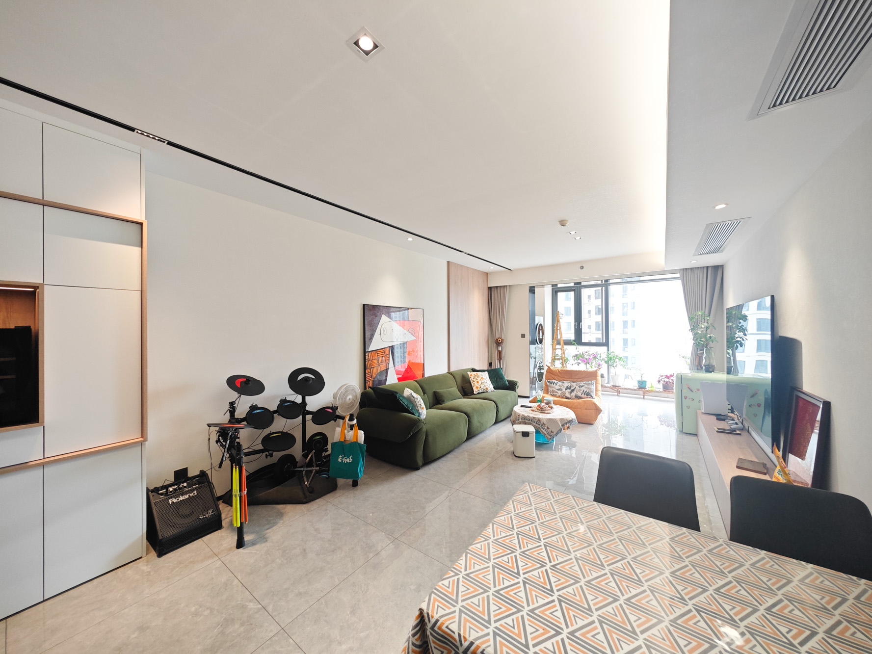 万科魅力之城  4室2厅2卫    185.0万 万科魅力之城  4室2厅2卫    185.0万客厅