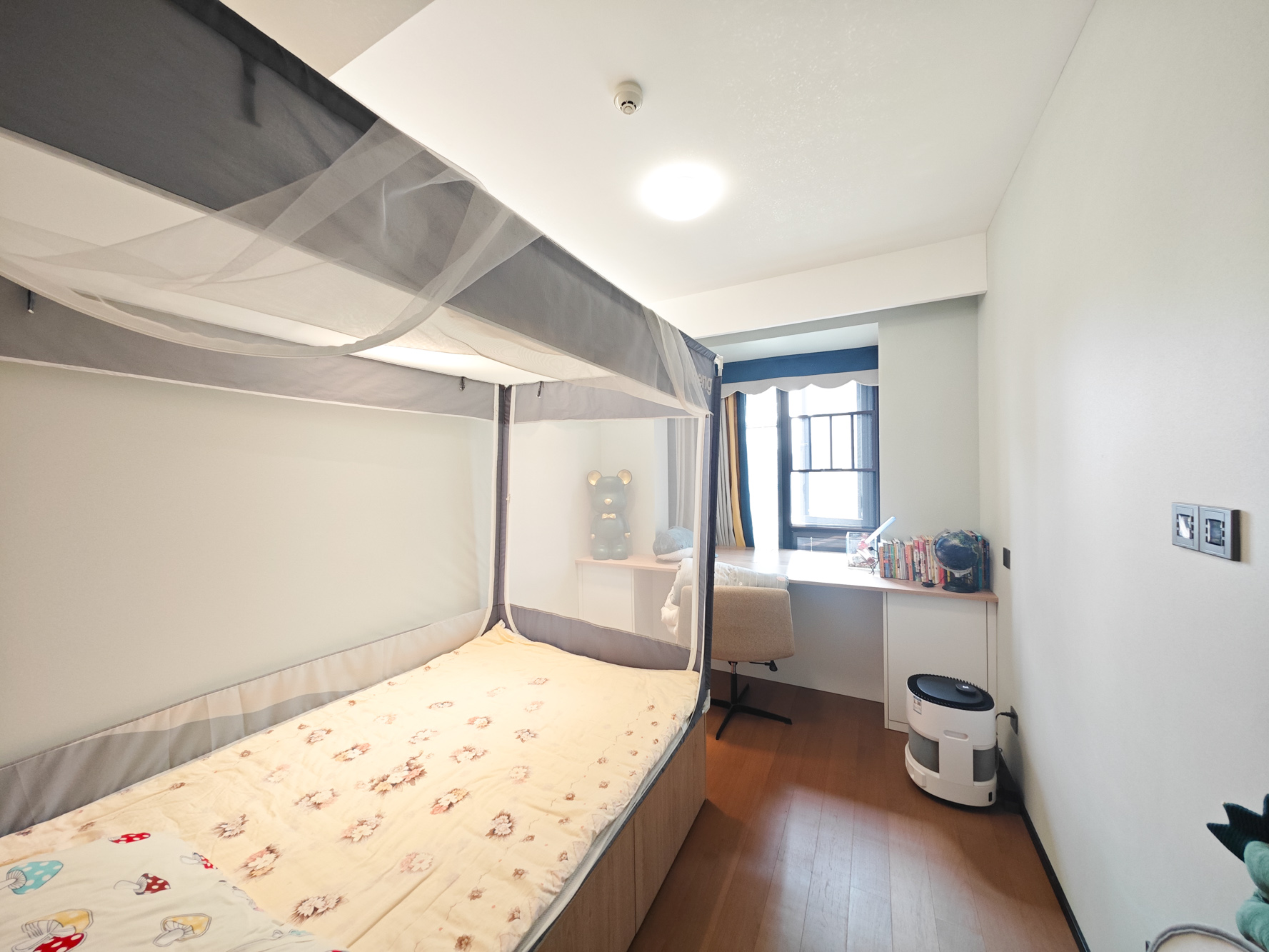 万科魅力之城  4室2厅2卫    185.0万 万科魅力之城  4室2厅2卫    185.0万卧室