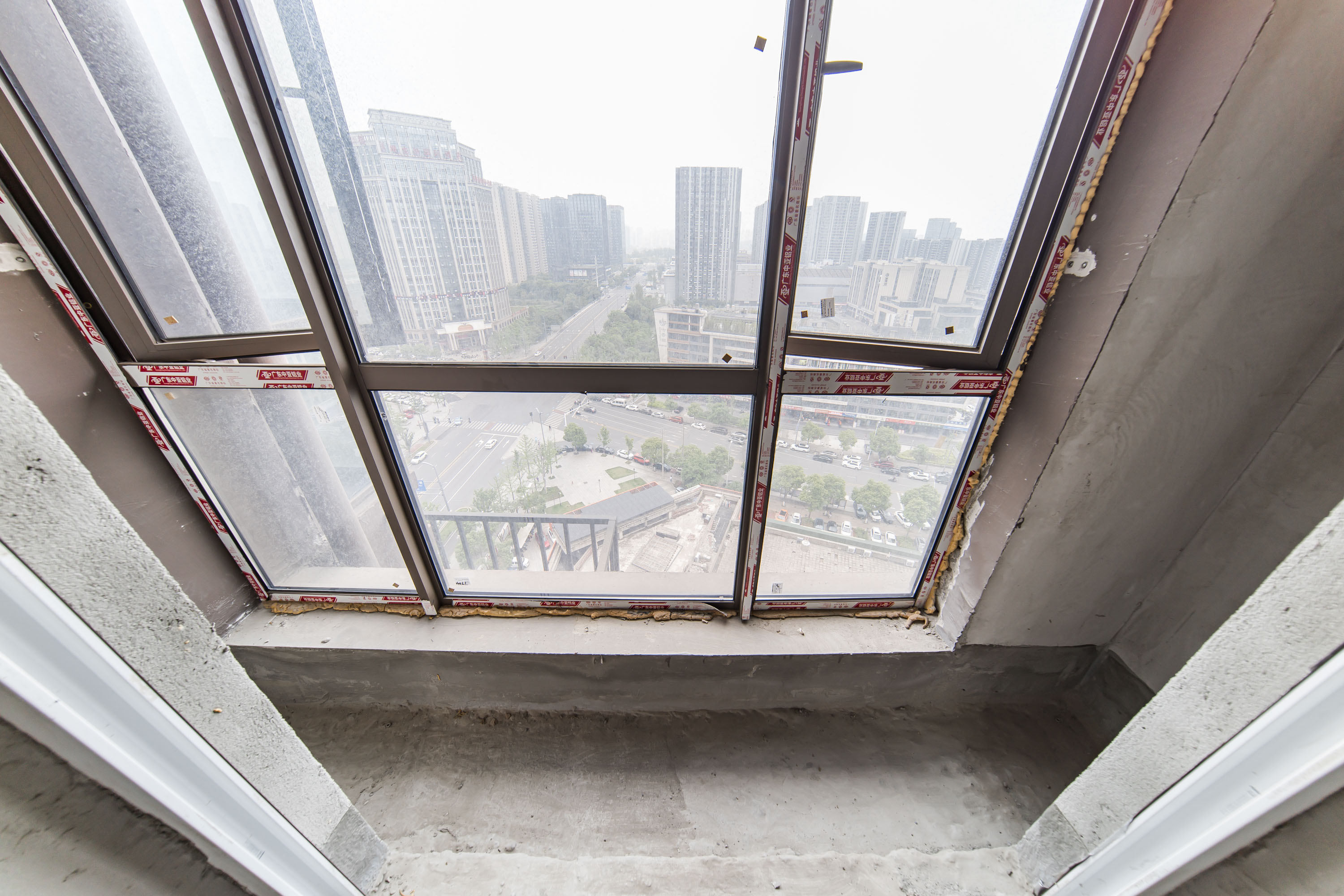 合能洋湖公馆 3室2厅1卫 71.8万 合能洋湖公馆 3室2厅1卫 71.8万阳台