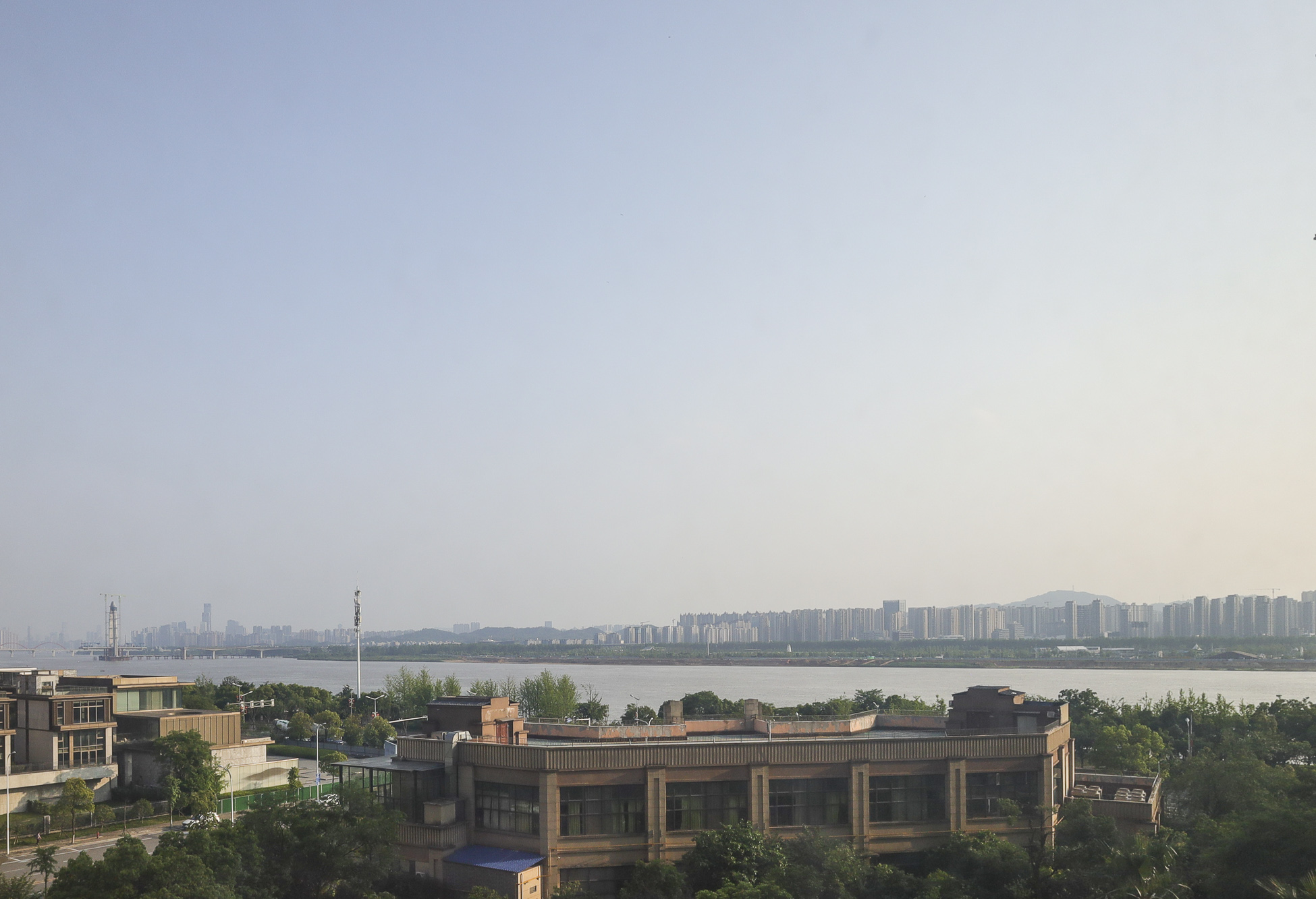 长沙雅居乐花园  4室2厅2卫    178.0万其他