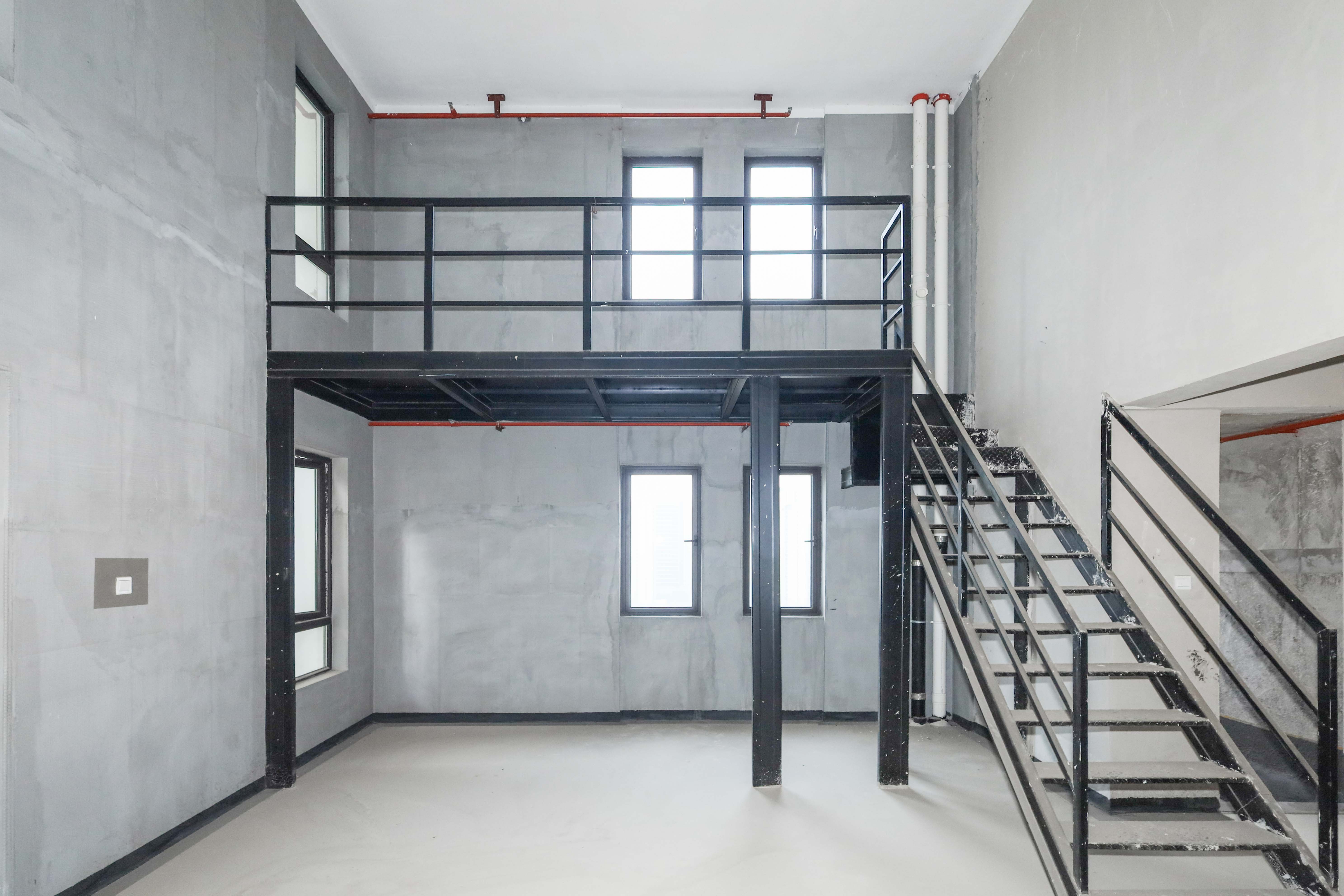 建发央著  4室2厅2卫   249.00万客厅