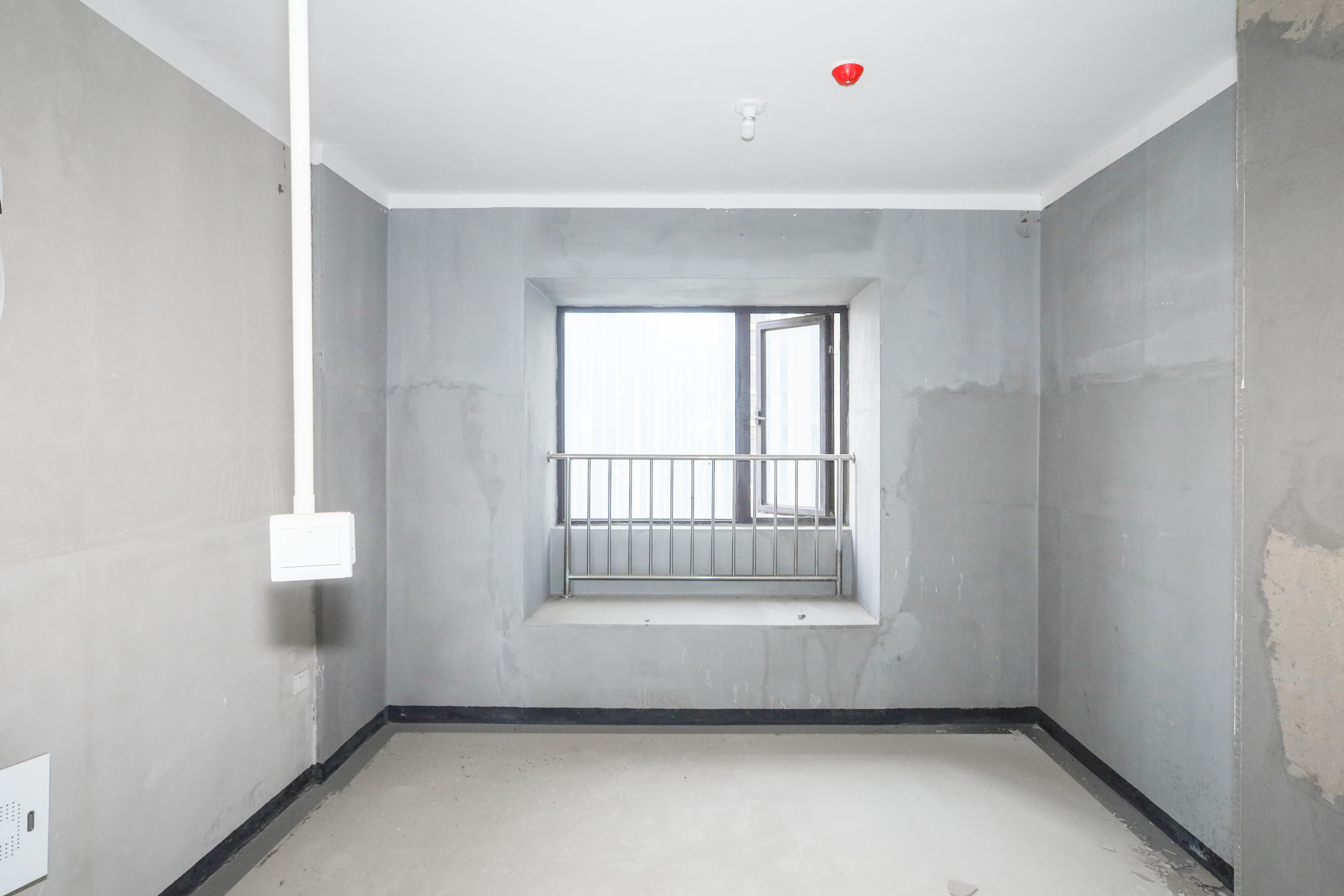 建发央著  4室2厅2卫   249.00万卧室