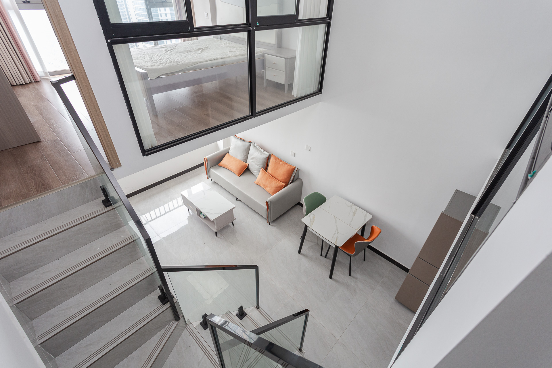 信诚湘江揽月(至善美景大厦) 2室1厅1卫 49.5万 信诚湘江揽月(至善美景大厦) 2室1厅1卫 49.5万客厅