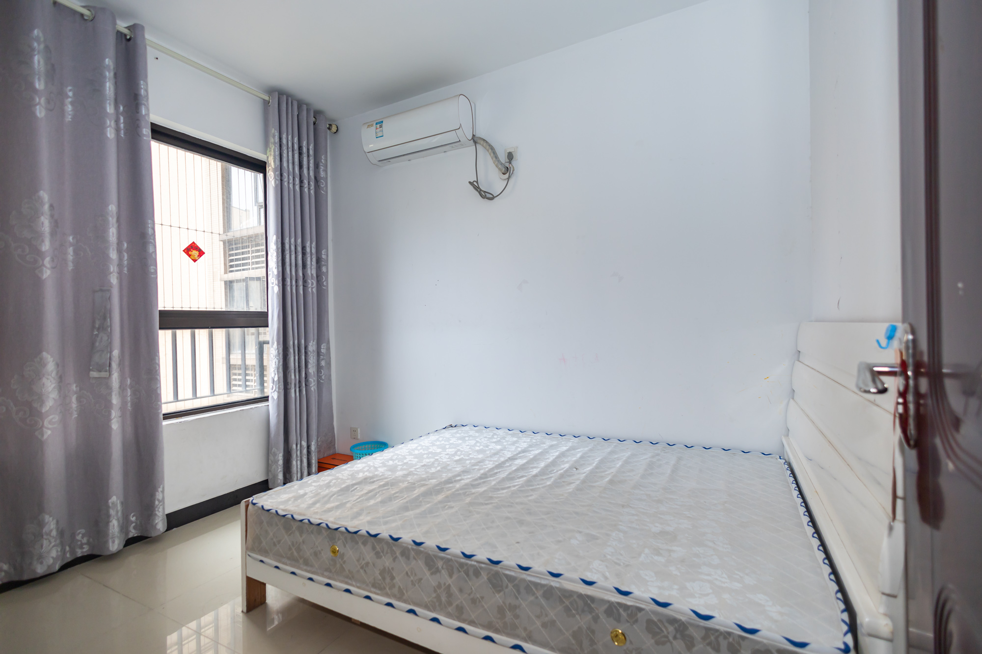 华润凤凰城三期 2室2厅1卫 59.8万 华润凤凰城三期 2室2厅1卫 59.8万卧室