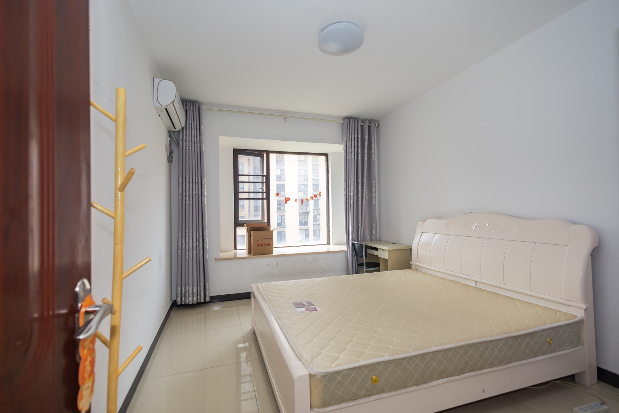 华润凤凰城三期 2室2厅1卫 59.8万 华润凤凰城三期 2室2厅1卫 59.8万卧室