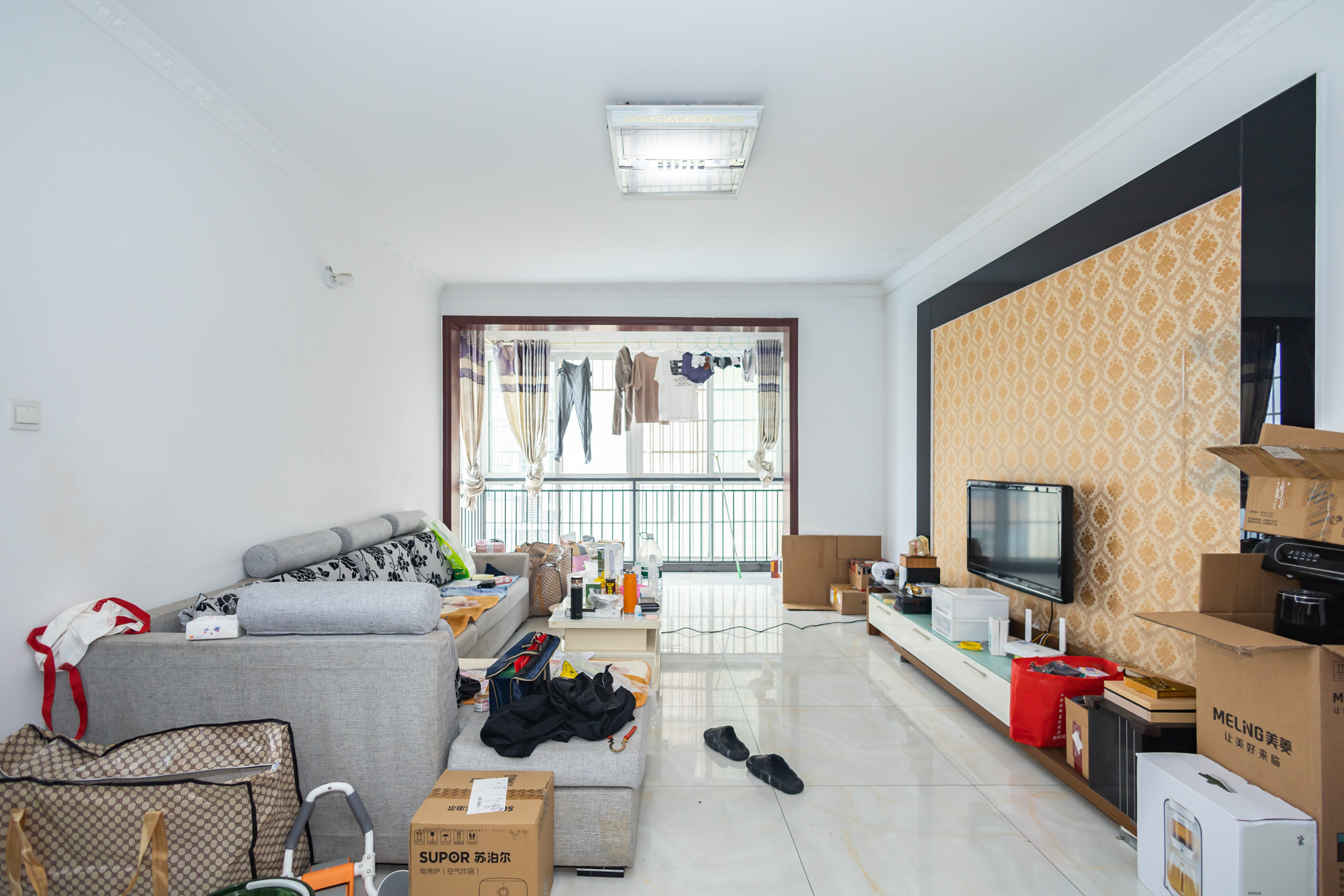 楚天世纪城东苑 2室2厅1卫 49.8万 楚天世纪城东苑 2室2厅1卫 49.8万客厅