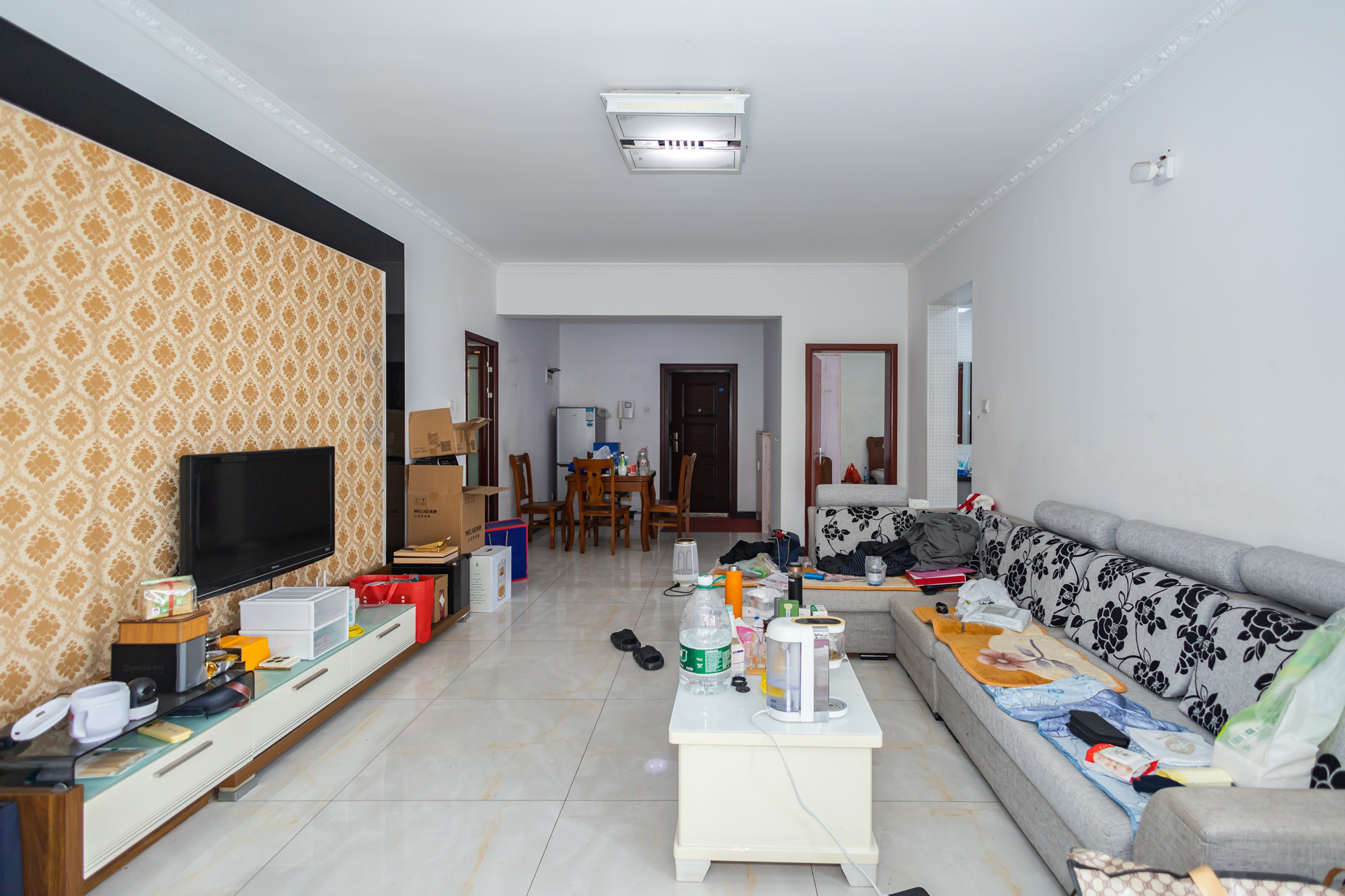 楚天世纪城东苑 2室2厅1卫 49.8万 楚天世纪城东苑 2室2厅1卫 49.8万客厅