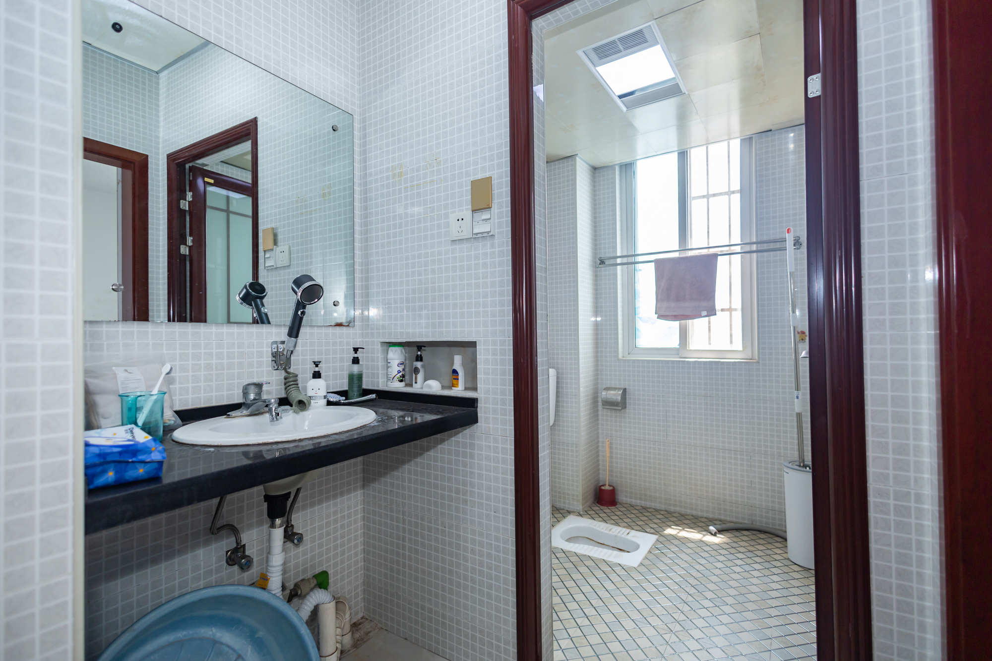 楚天世纪城东苑 2室2厅1卫 49.8万 楚天世纪城东苑 2室2厅1卫 49.8万卫生间