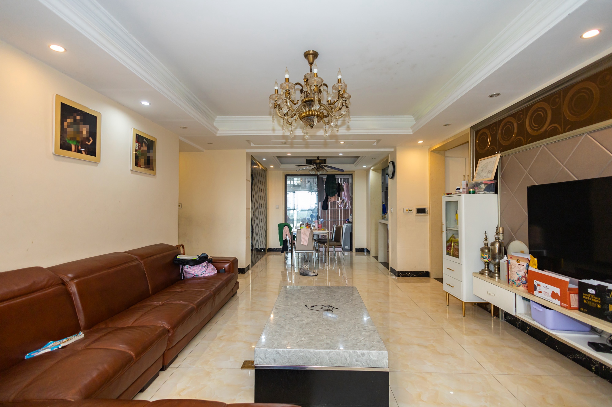 水岸世景 3室2厅2卫 89.0万 水岸世景 3室2厅2卫 89.0万客厅