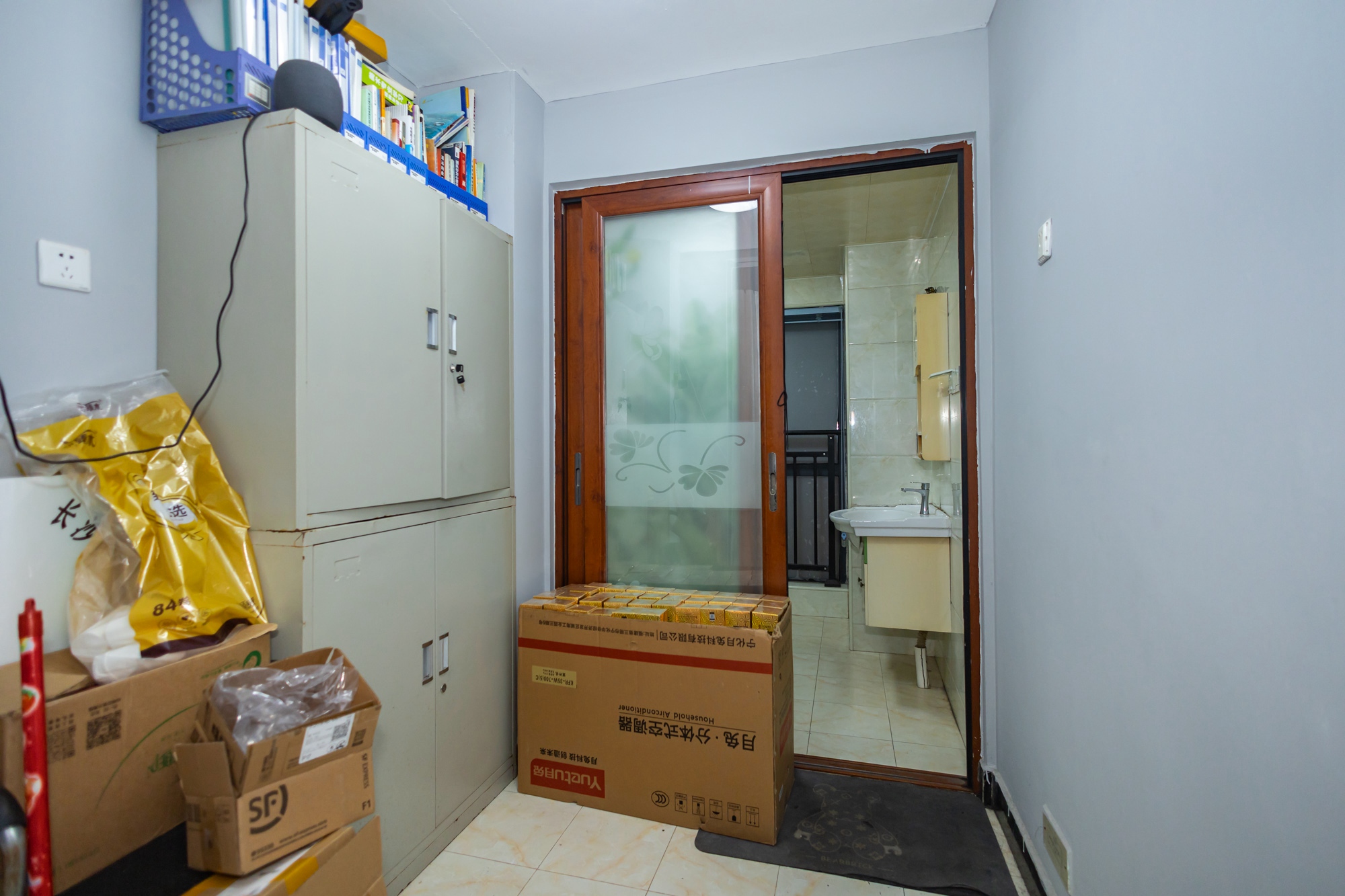 星大峰汇商务楼  3室2厅1卫    97.0万卫生间