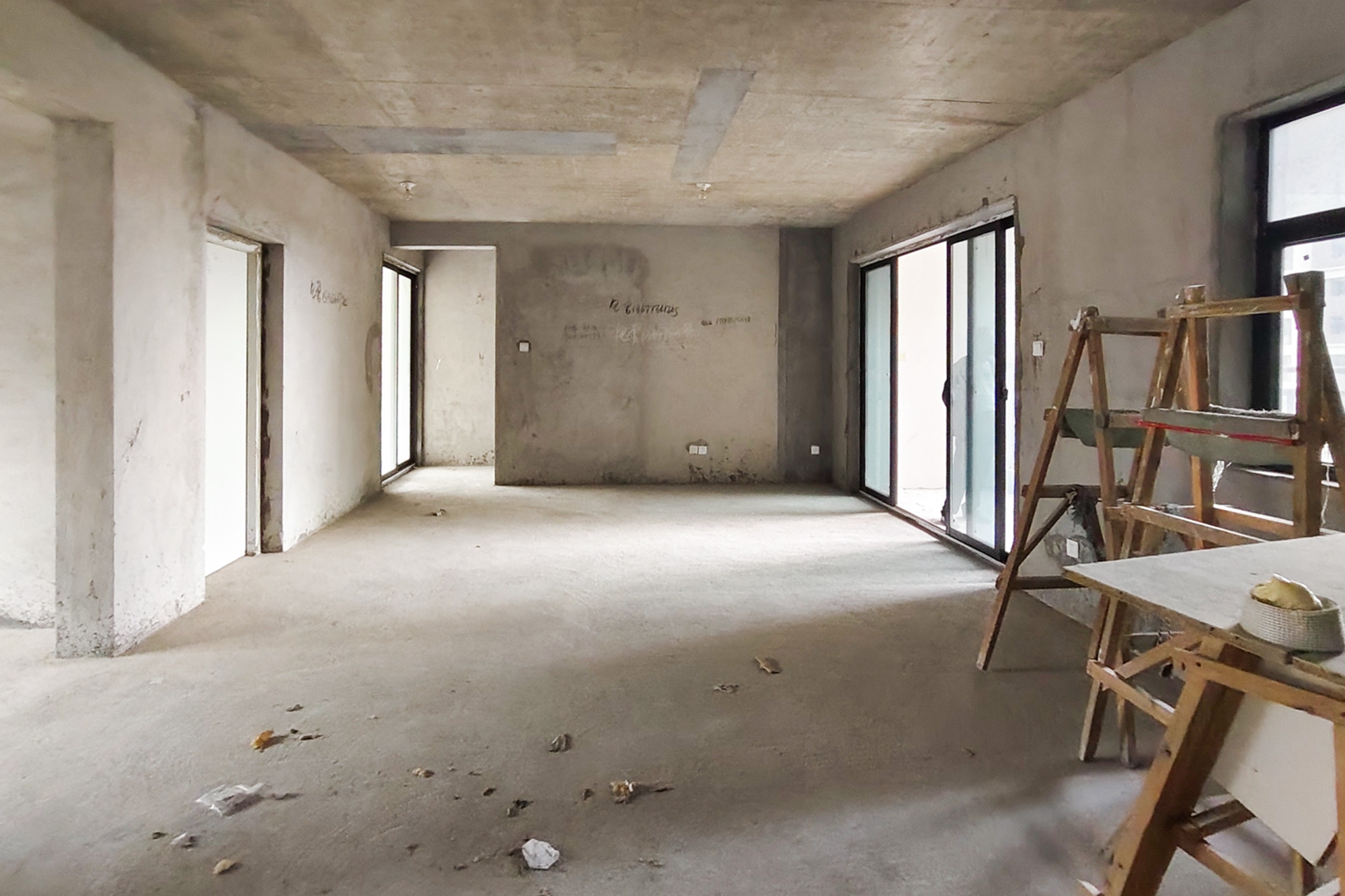 盛地东方芯府  4室2厅2卫    78.0万 盛地东方芯府  4室2厅2卫    78.0万客厅