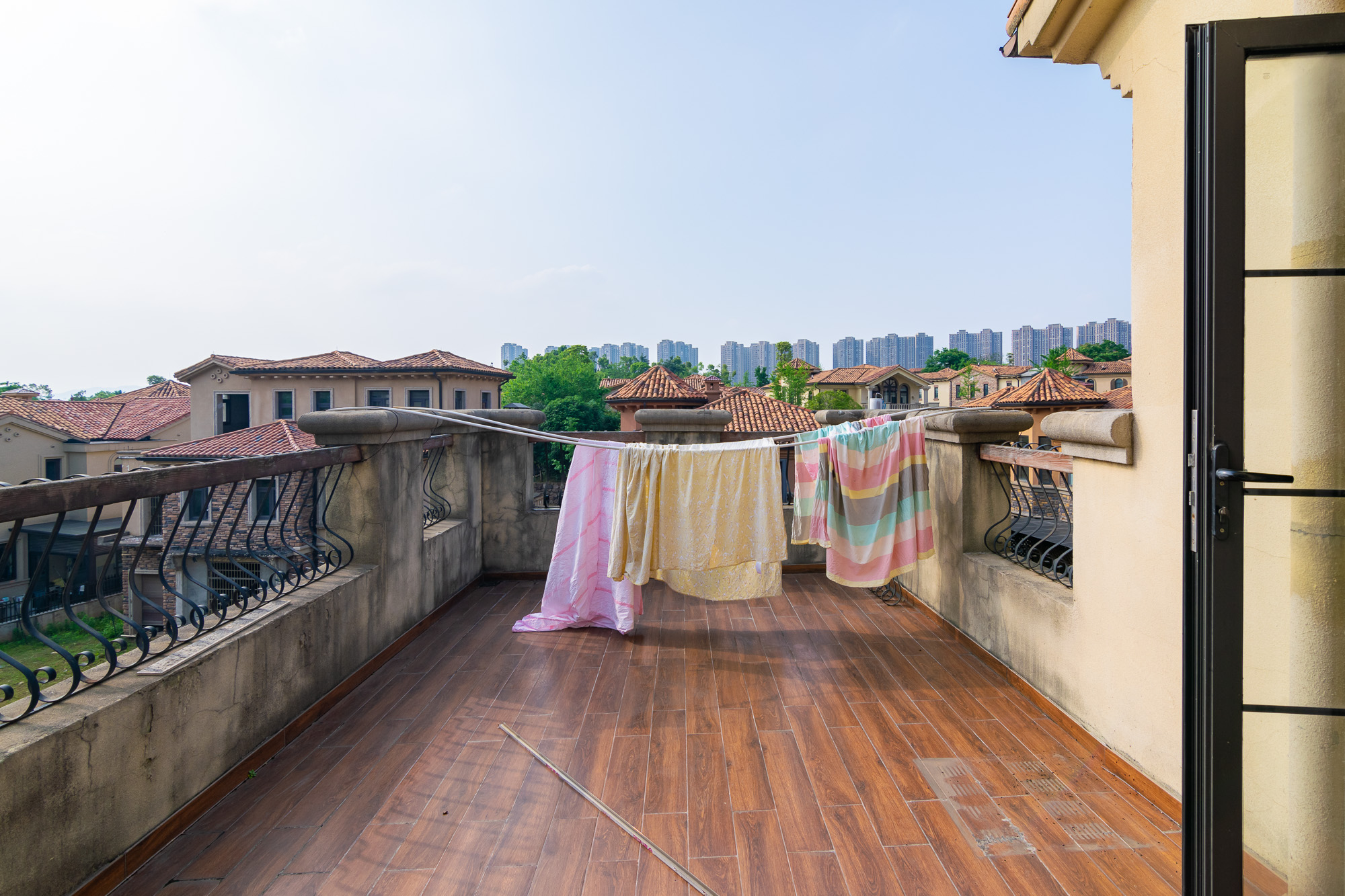 中粮北纬28°别墅 5室2厅4卫 719.8万 中粮北纬28°别墅 5室2厅4卫 719.8万其他