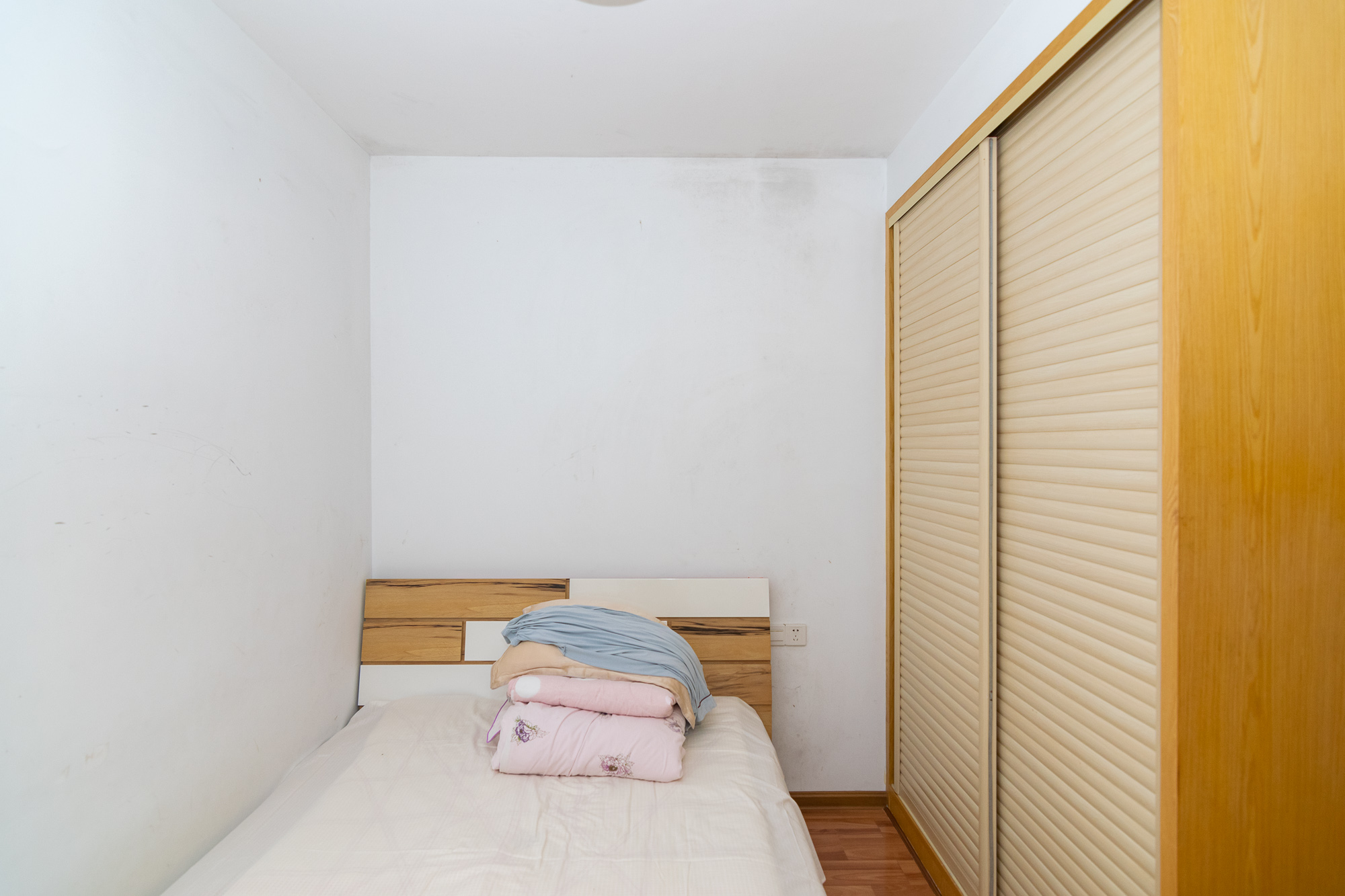 新城国际花都 2室2厅1卫 46.0万 新城国际花都 2室2厅1卫 46.0万卧室