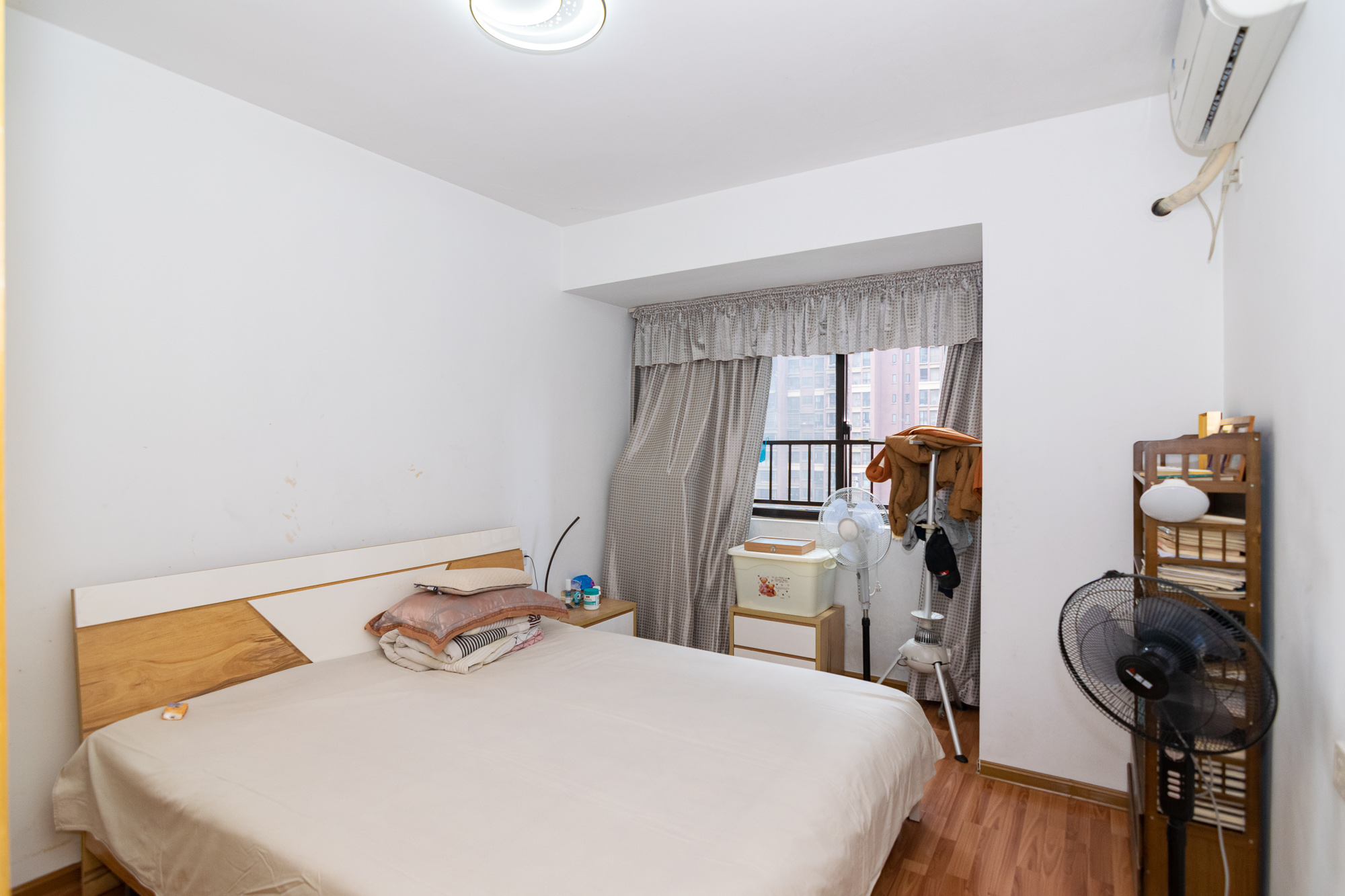 新城国际花都 2室2厅1卫 46.0万 新城国际花都 2室2厅1卫 46.0万卧室