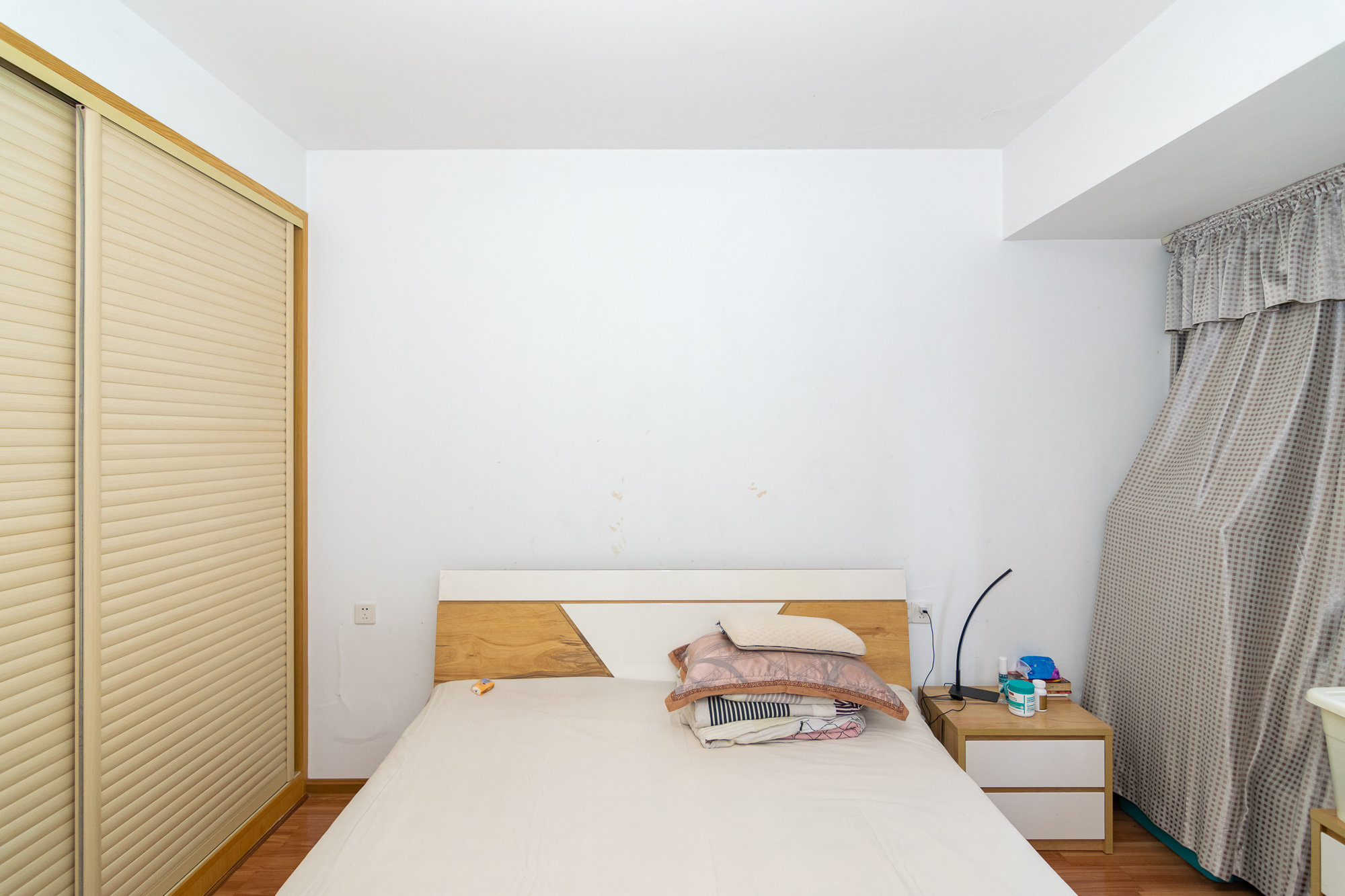 新城国际花都 2室2厅1卫 46.0万 新城国际花都 2室2厅1卫 46.0万卧室