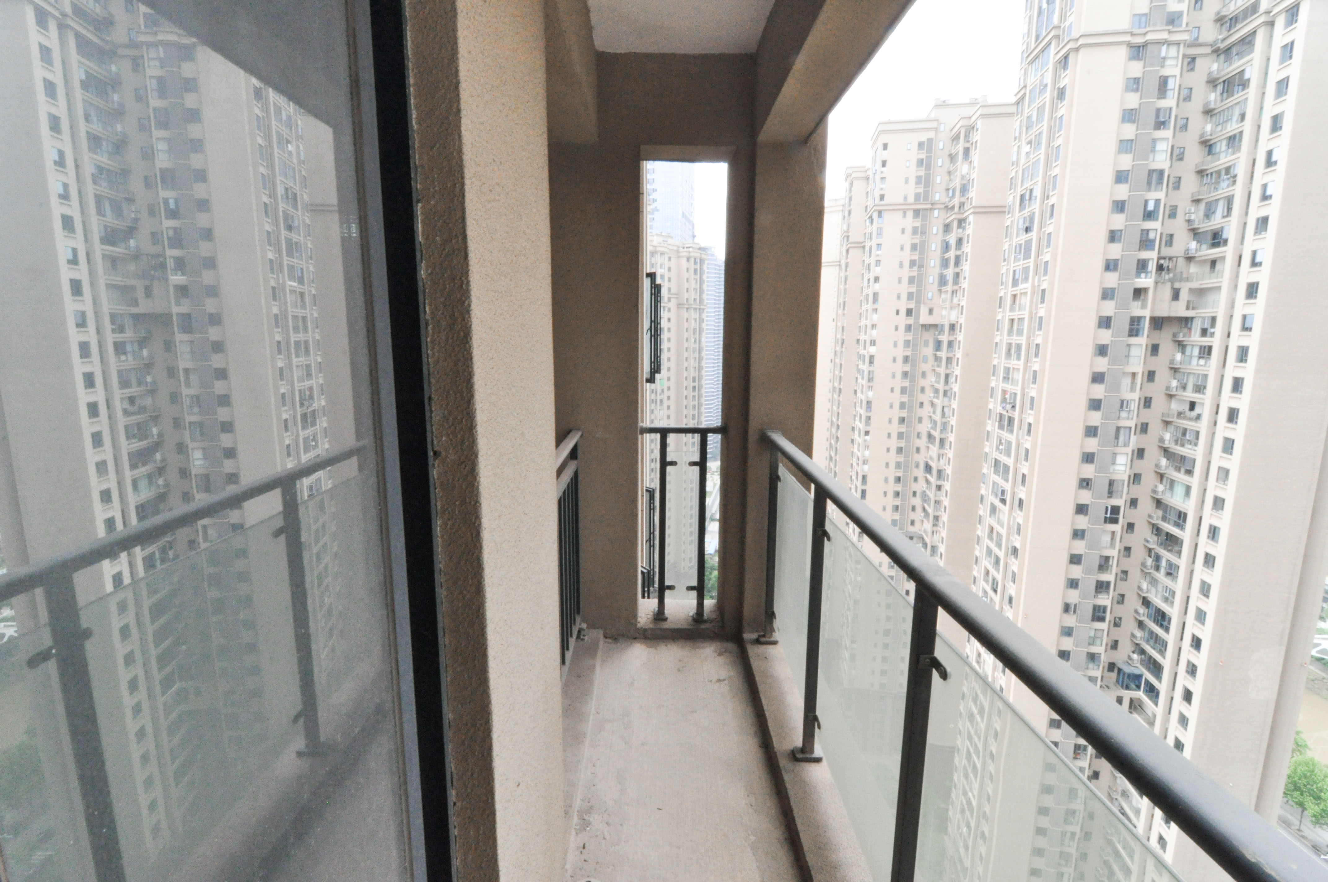 中建梅溪湖中心  4室2厅2卫   580.00万其他