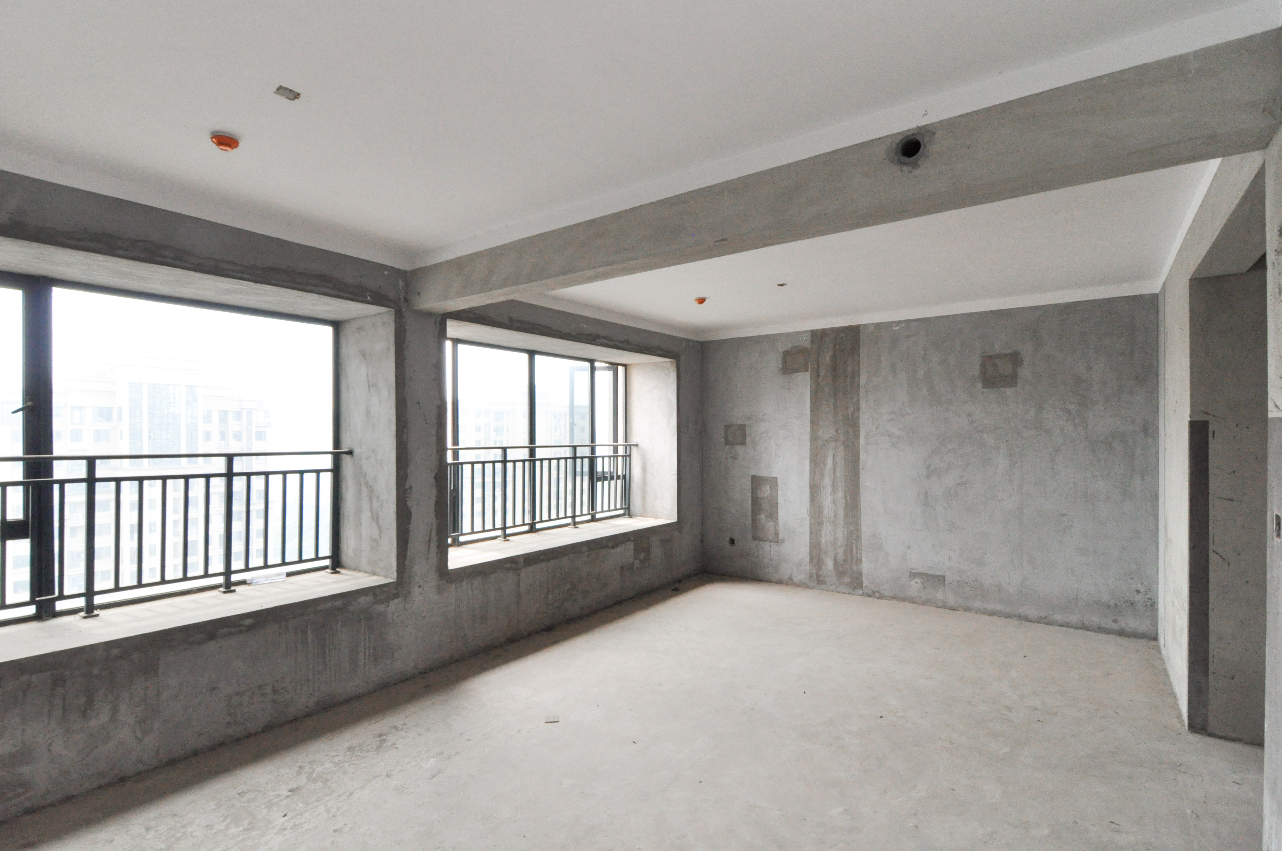 中建梅溪湖中心  4室2厅2卫   580.00万其他