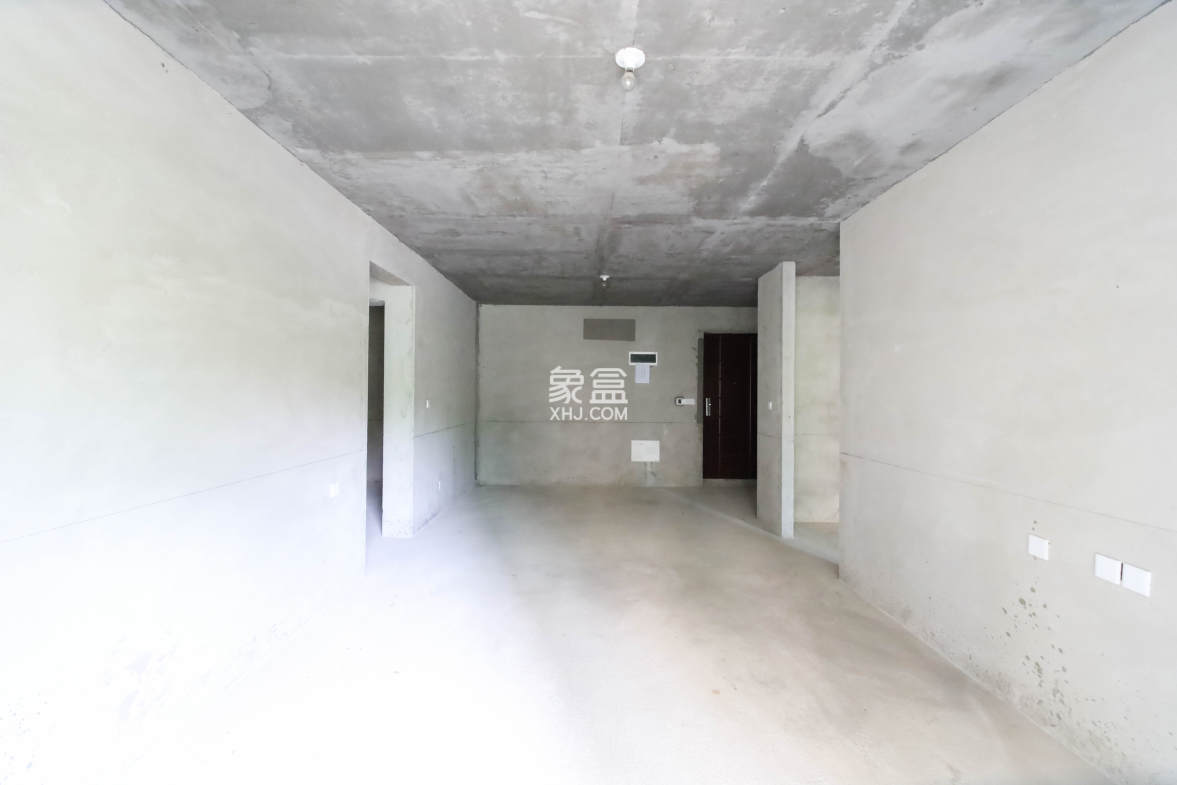 佳兆业湘府熙园  3室2厅2卫    86.0万 佳兆业湘府熙园  3室2厅2卫    86.0万客厅