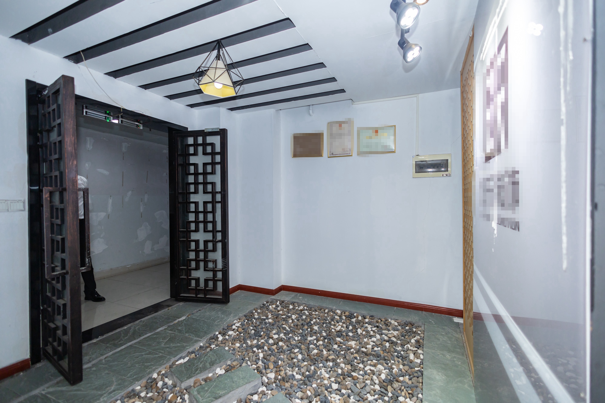 星大峰汇商务楼  1室1厅1卫    38.8万 星大峰汇商务楼  1室1厅1卫    38.8万其他