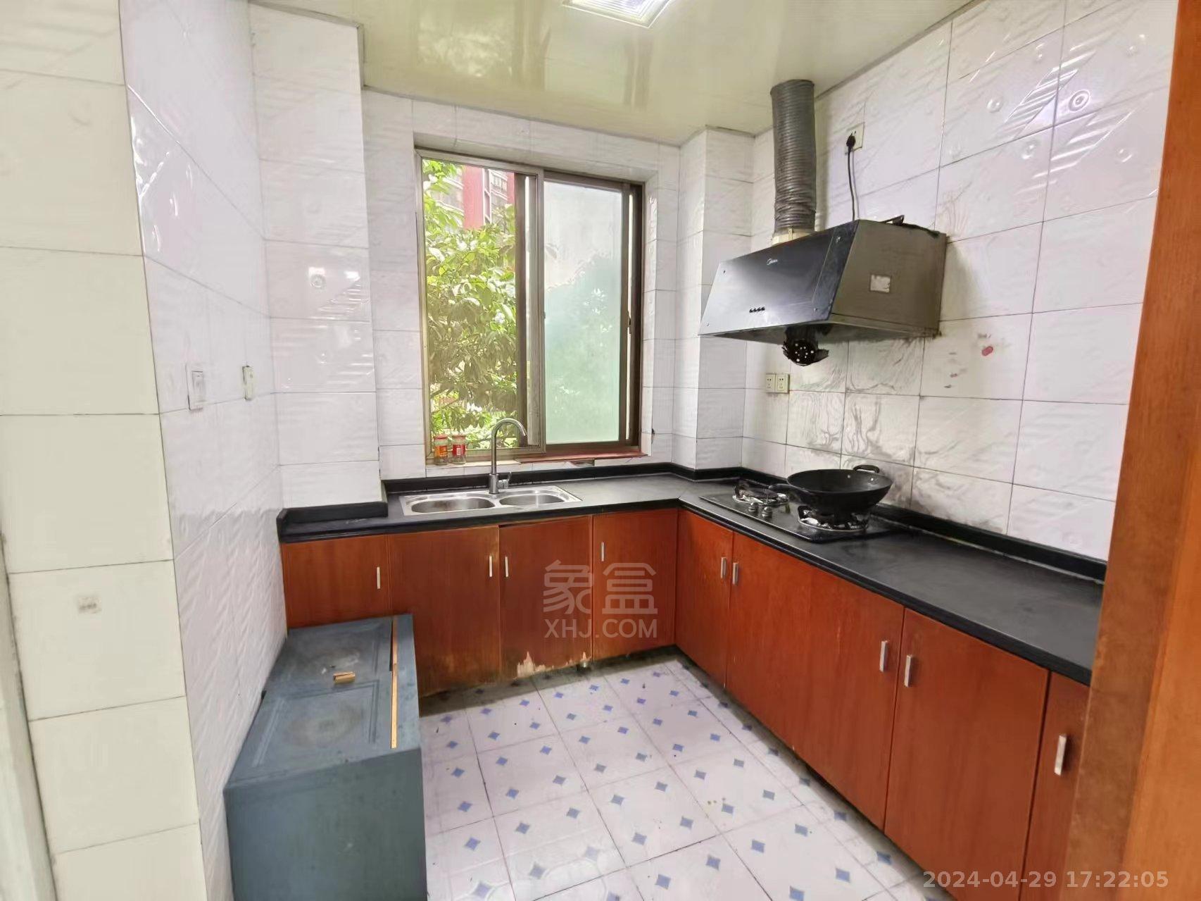 景秀名园 3室2厅2卫 1100.00元/月 景秀名园 3室2厅2卫 1100.00元/月室内图