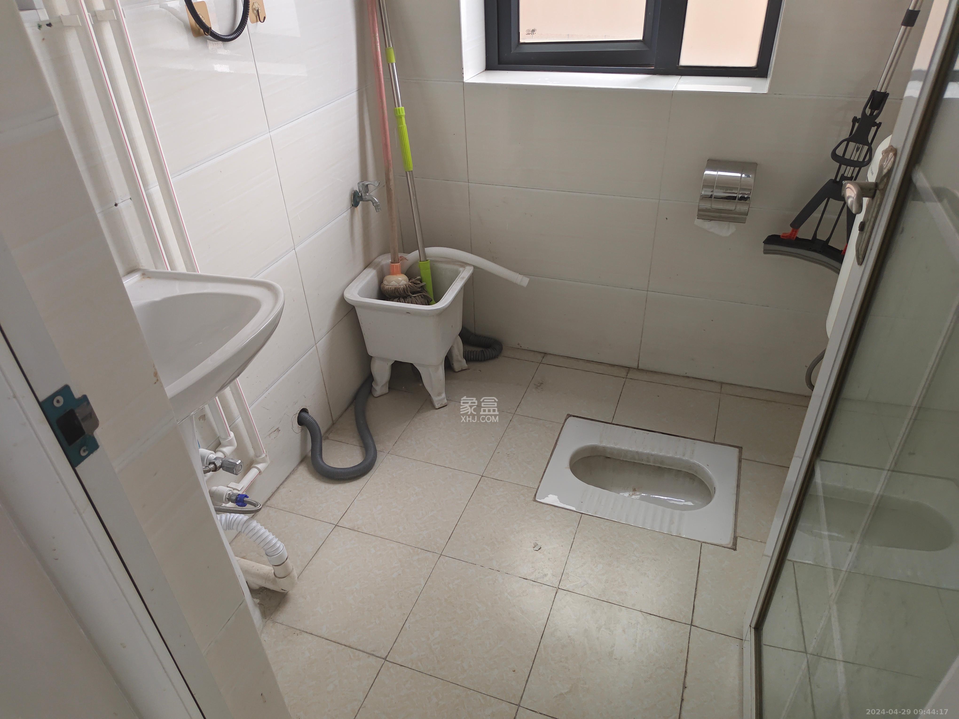 佳兴国际汇 2室1厅1卫 2200.0元/月 佳兴国际汇 2室1厅1卫 2200.0元/月室内图