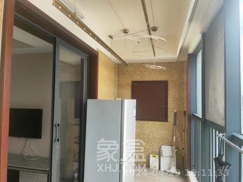 东塘瑞府  2室1厅1卫   3000.00元/月室内图