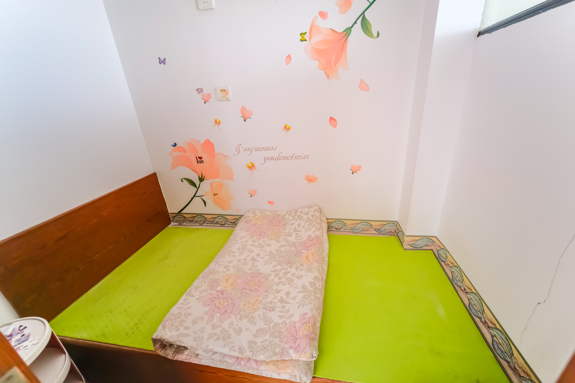 花样年华  1室1厅1卫    32.0万 花样年华  1室1厅1卫    32.0万卧室