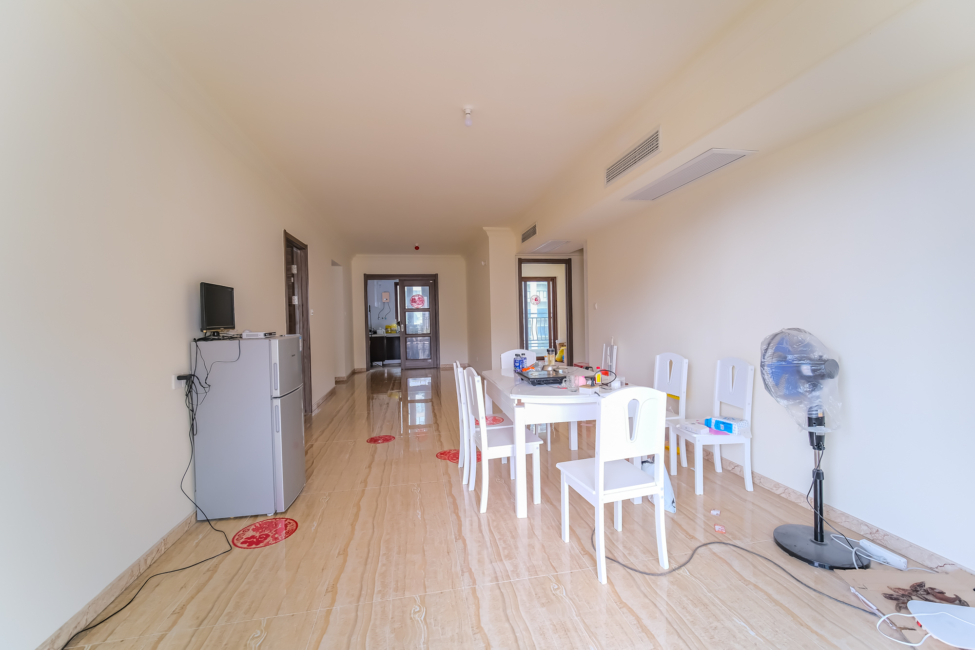 碧桂园翘楚棠 3室2厅2卫 90.0万 碧桂园翘楚棠 3室2厅2卫 90.0万客厅